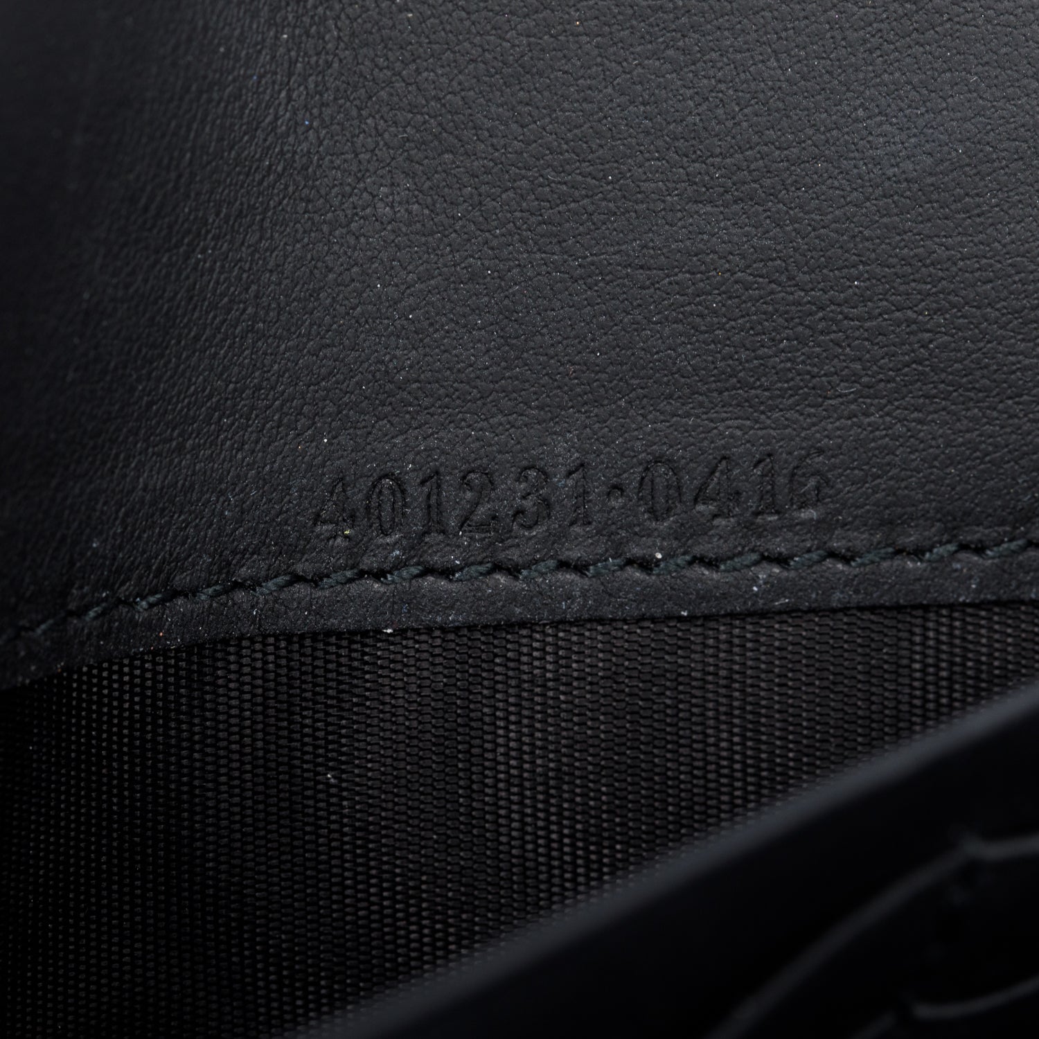 Gucci Dionysus GG Supreme Wallet on Chain