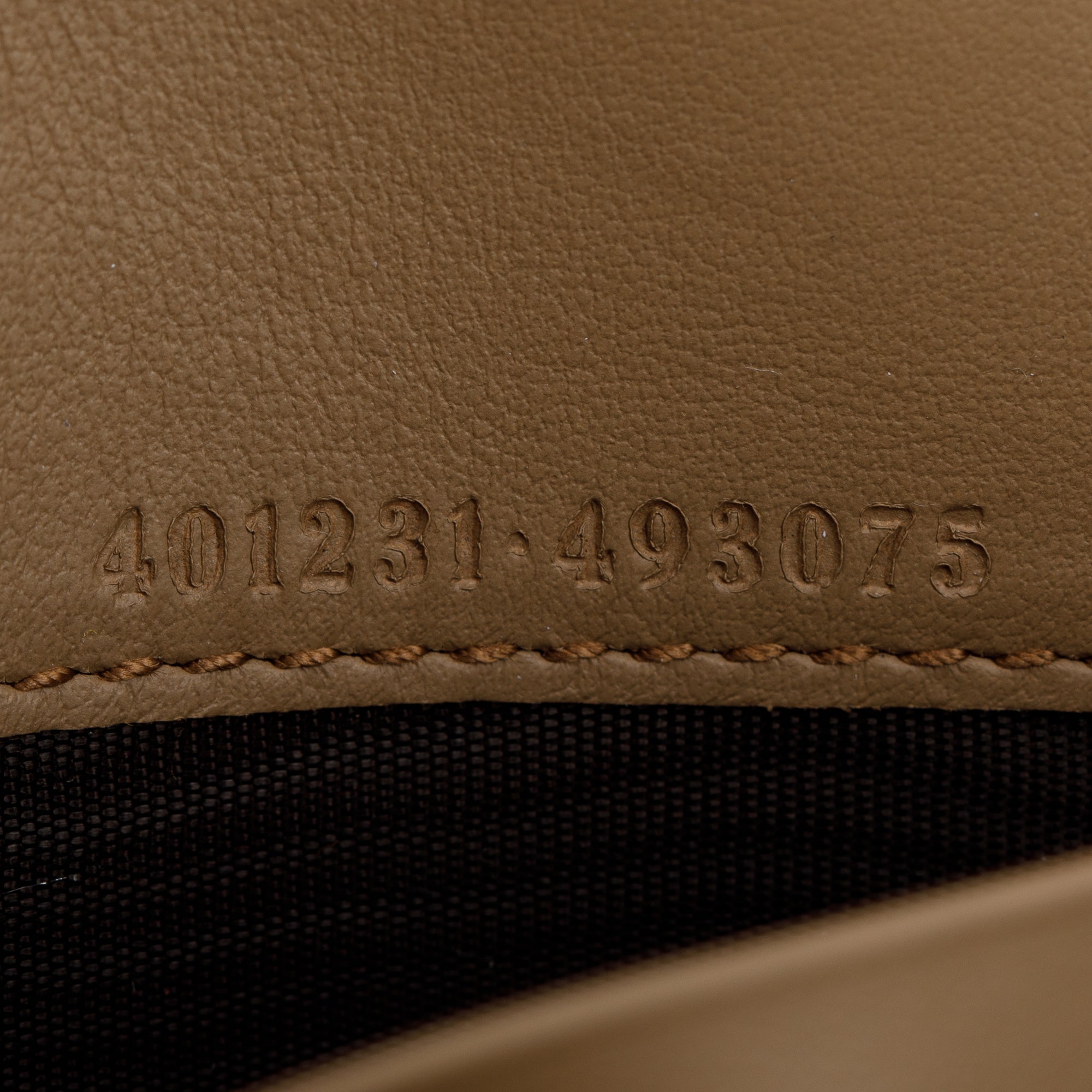 Gucci Dionysus GG Supreme Wallet on Chain w/ Box