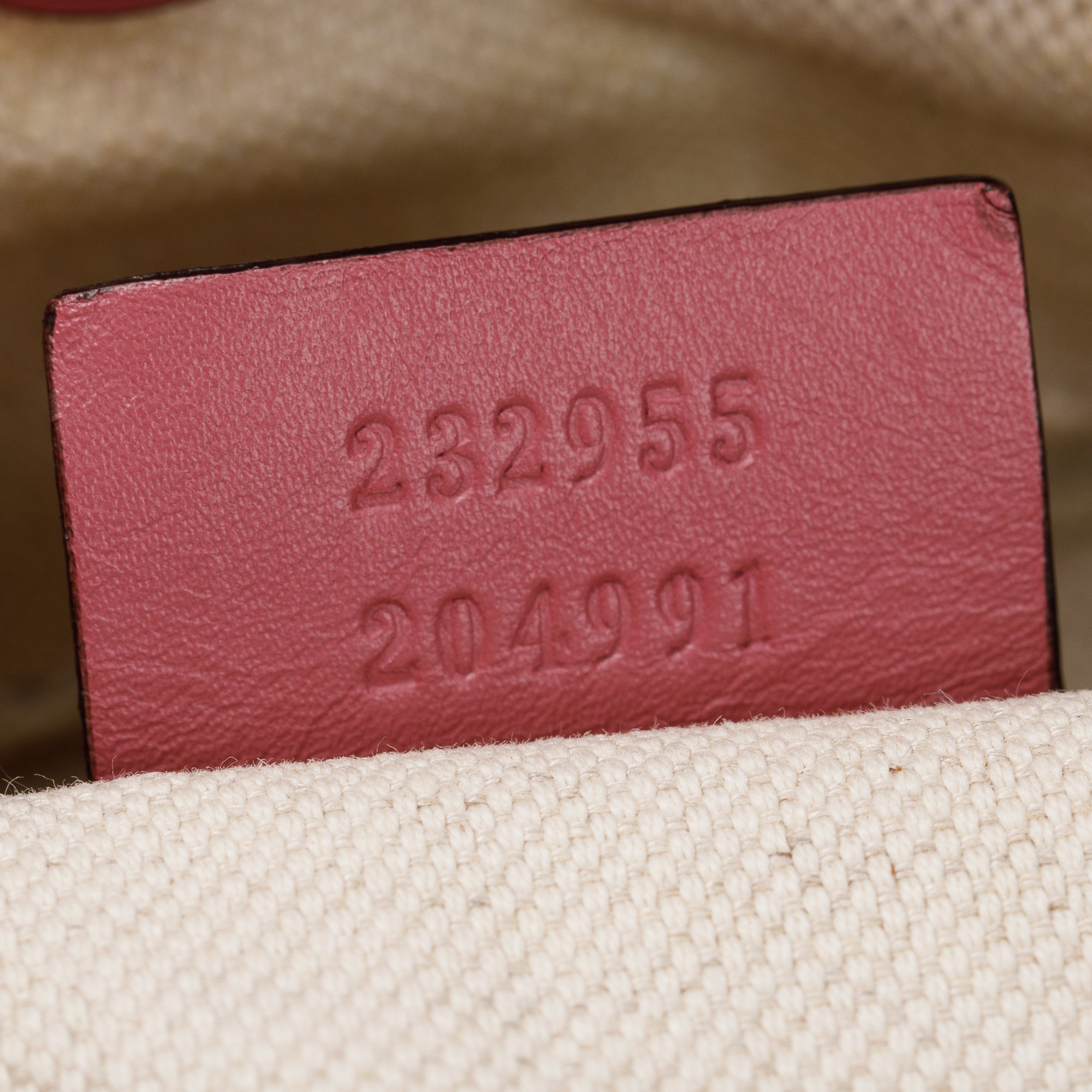 Gucci GG Canvas Medium Sukey Hobo