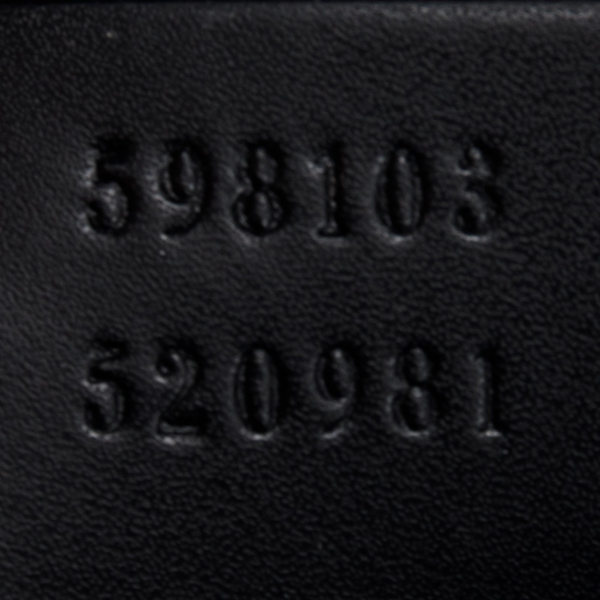 Gucci GG Supreme Black Messenger Bag w/ Box