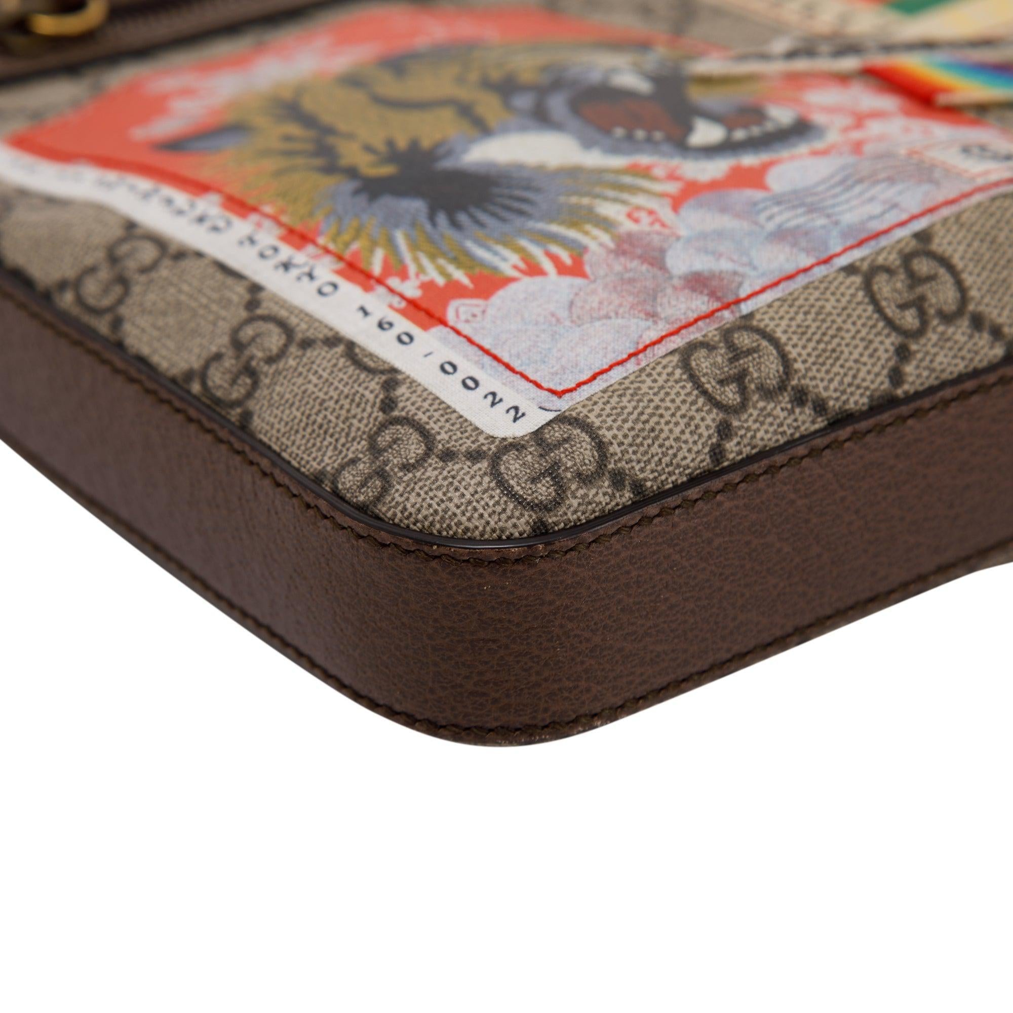 Gucci GG Supreme Courrier Soft Messenger Bag