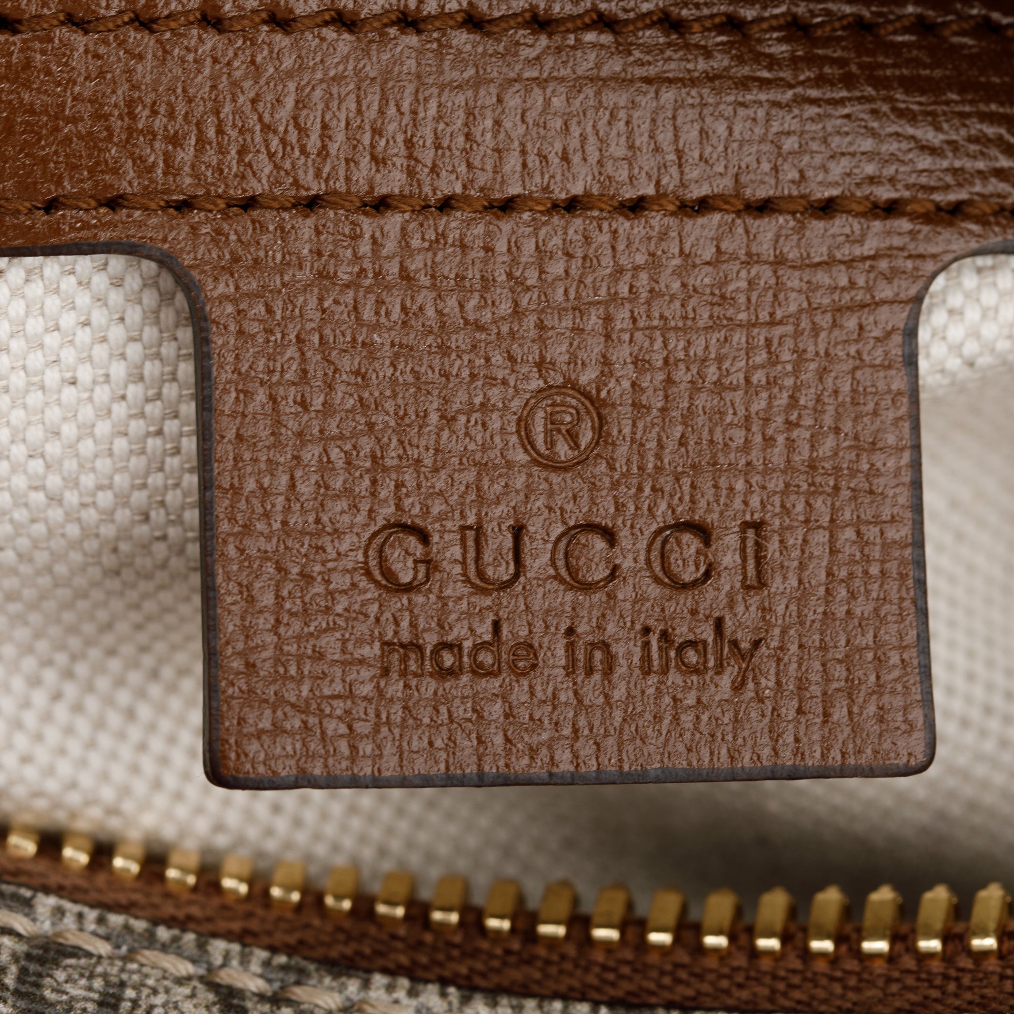 Gucci GG Supreme Fake/Not Belt Bag w/ Box