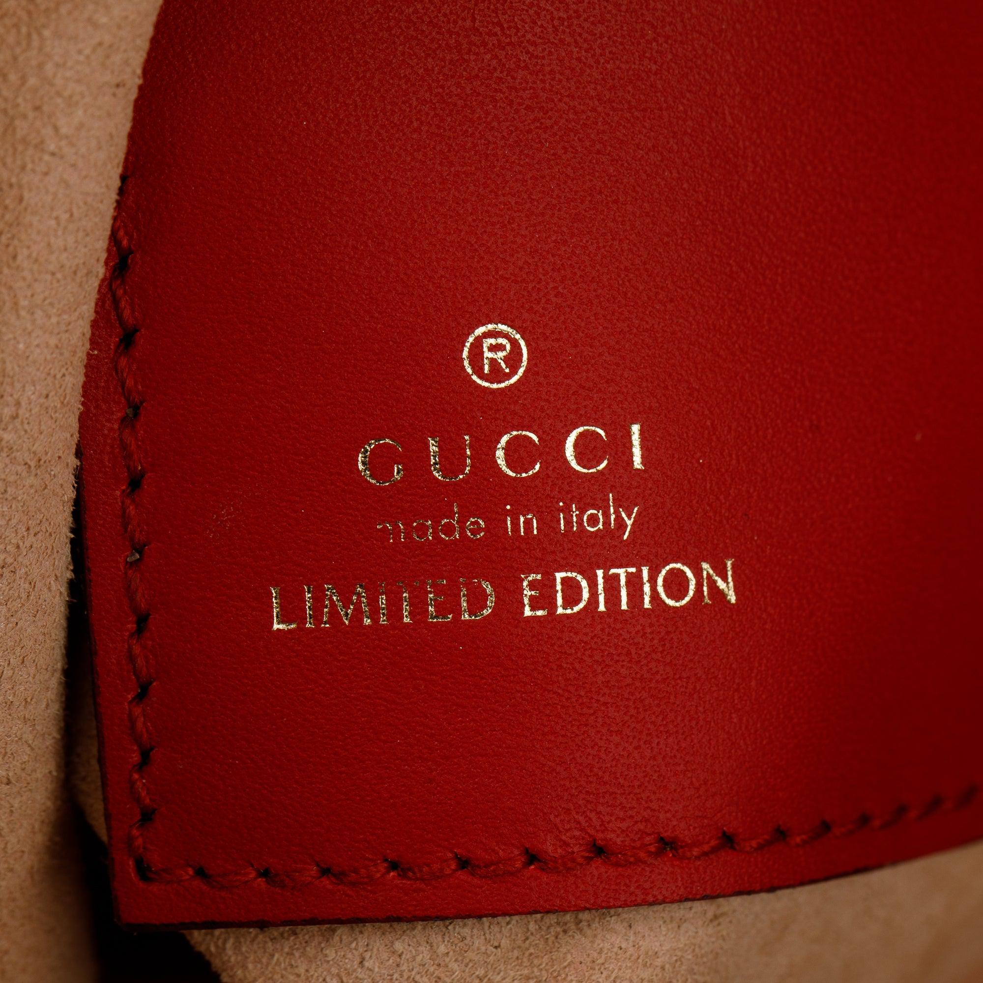 Gucci GG Supreme Kingsnake Heart Pochette w/ Box