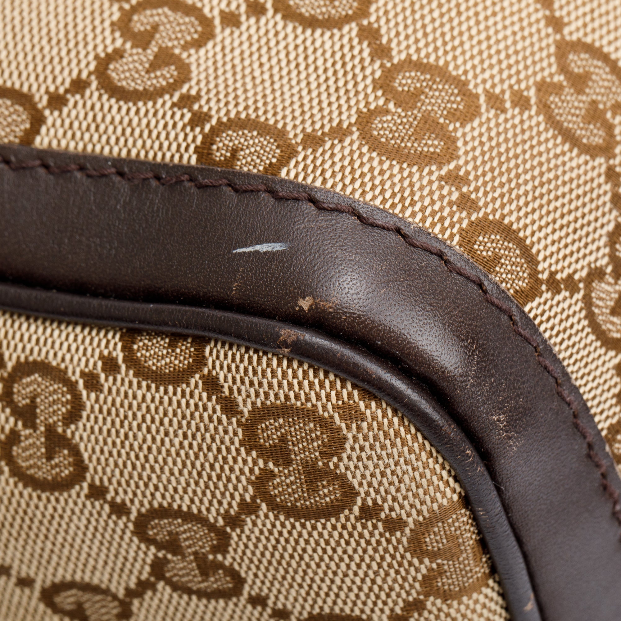 Gucci GG Supreme Medium Boston Bag w/ Strap