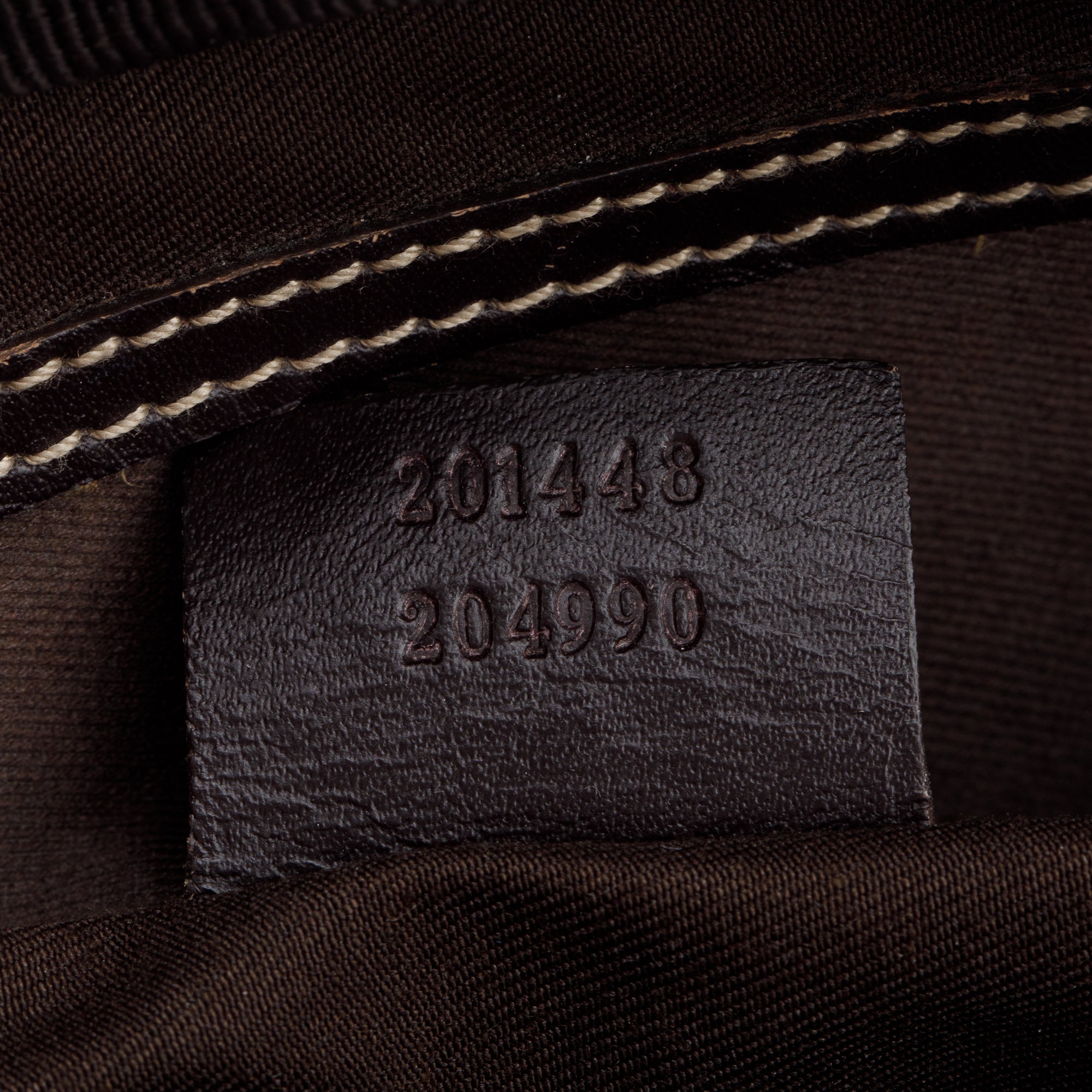 Gucci GG Supreme Medium Messenger Bag