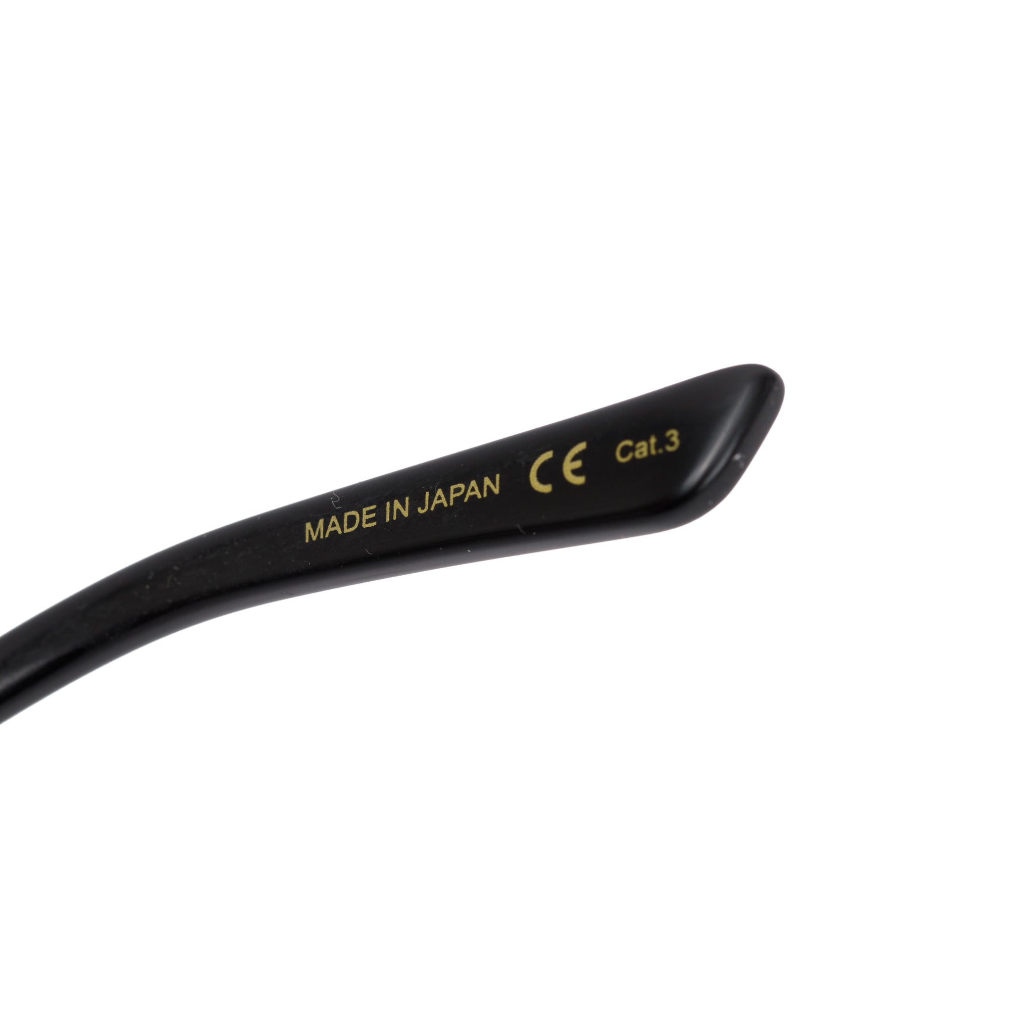 Gucci GG0076S Black Acetate Butterfly Sunglasses w/ Case