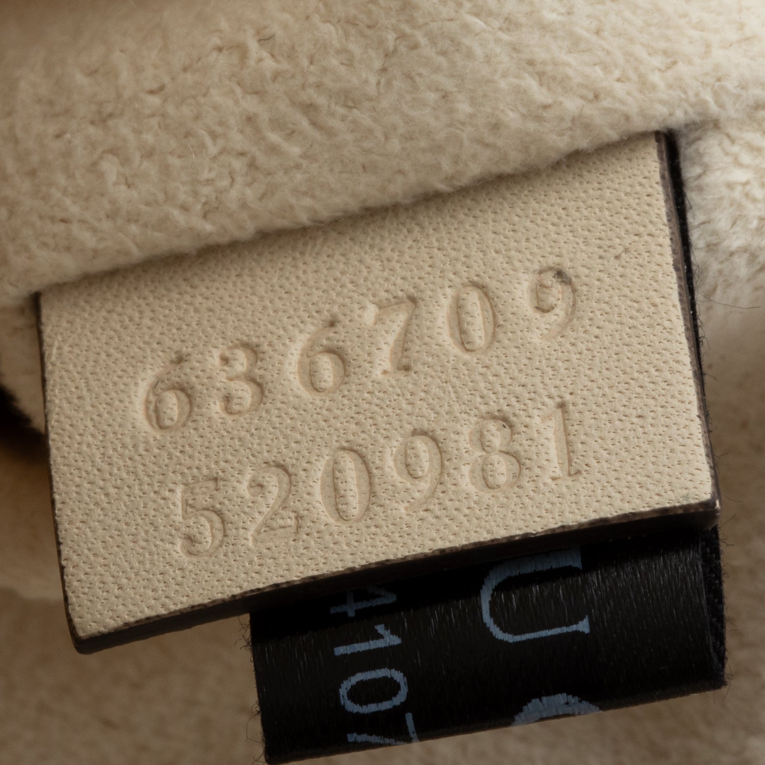 Gucci Ivory Shearling Small Jackie 1961 Shoulder Bag w/ Strap