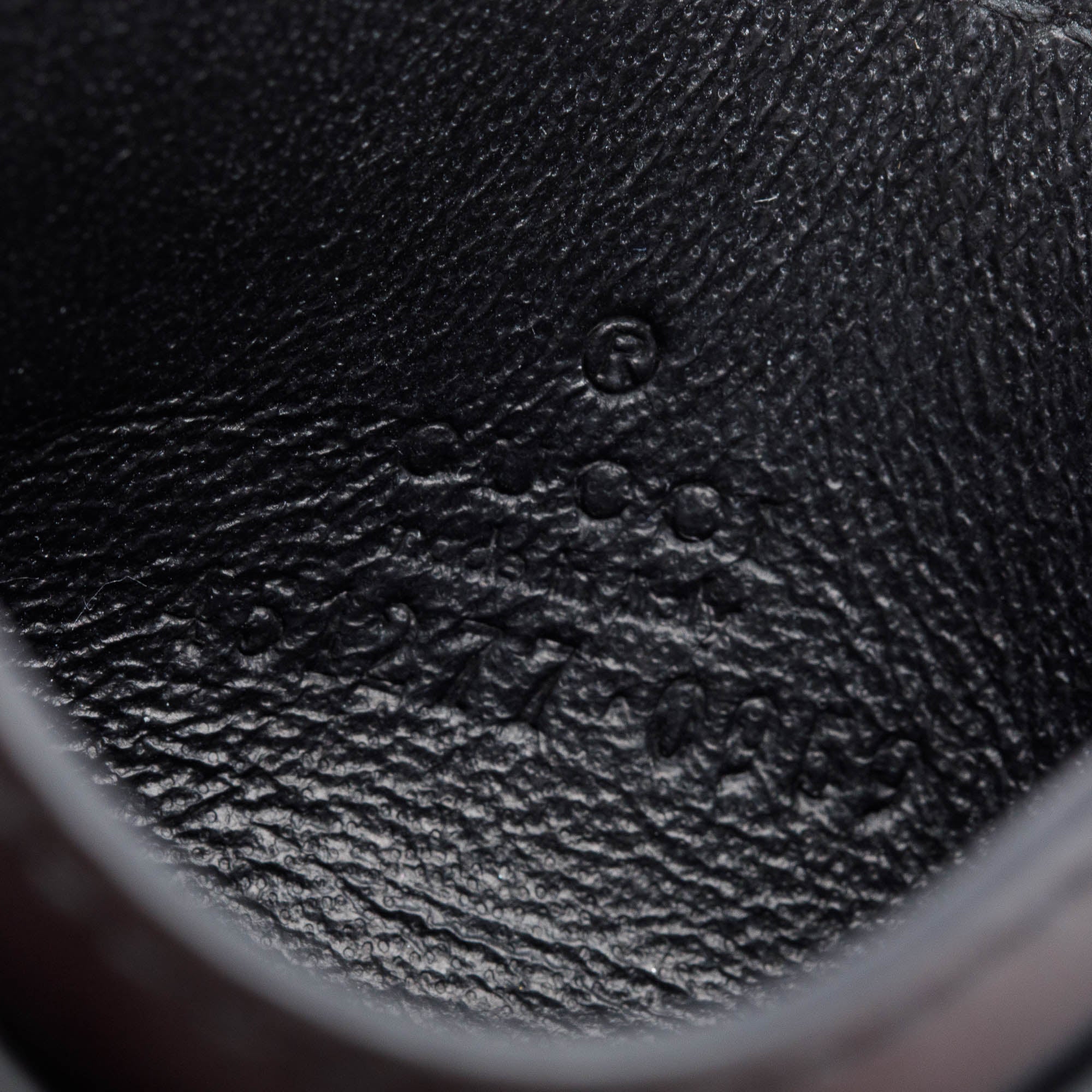 Gucci Kingsnake Print Black GG Supreme Card Holder