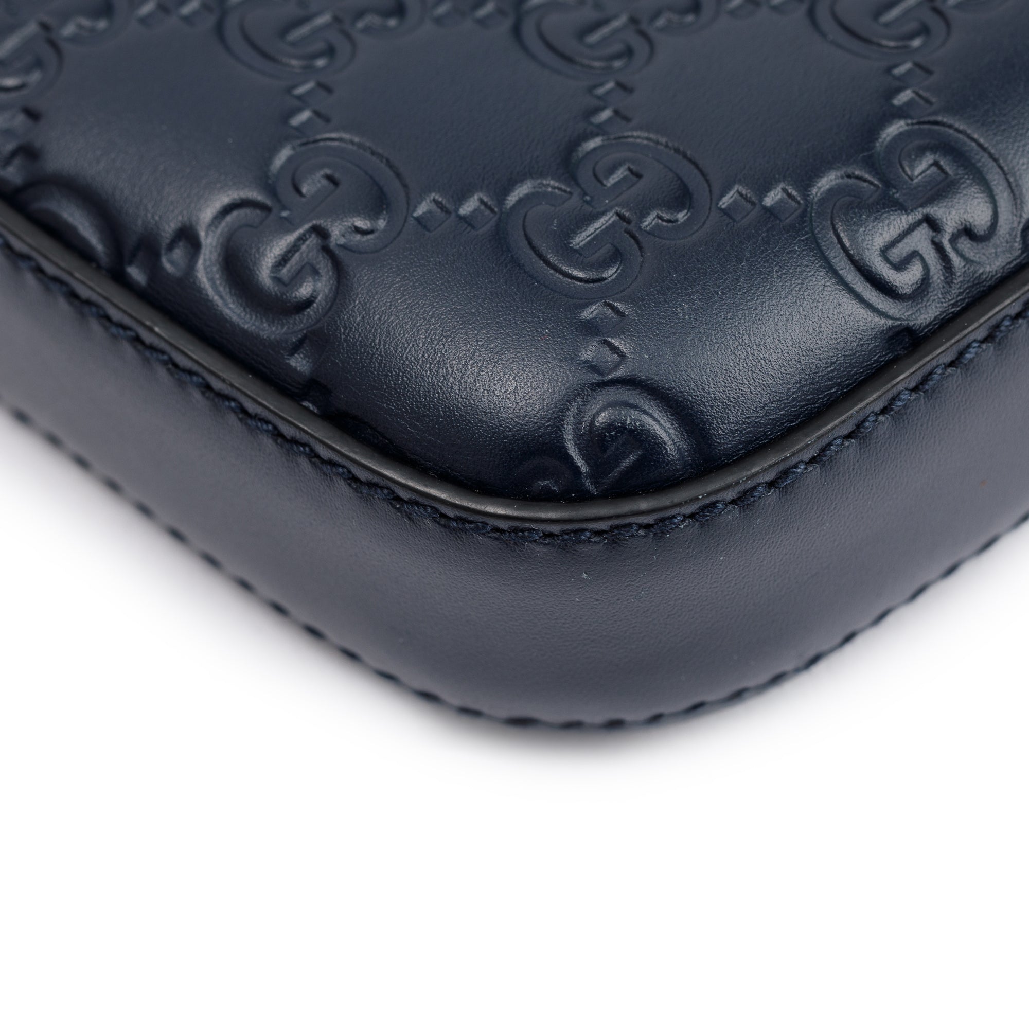 Gucci Navy GG Signature Leather Medium Messenger Bag