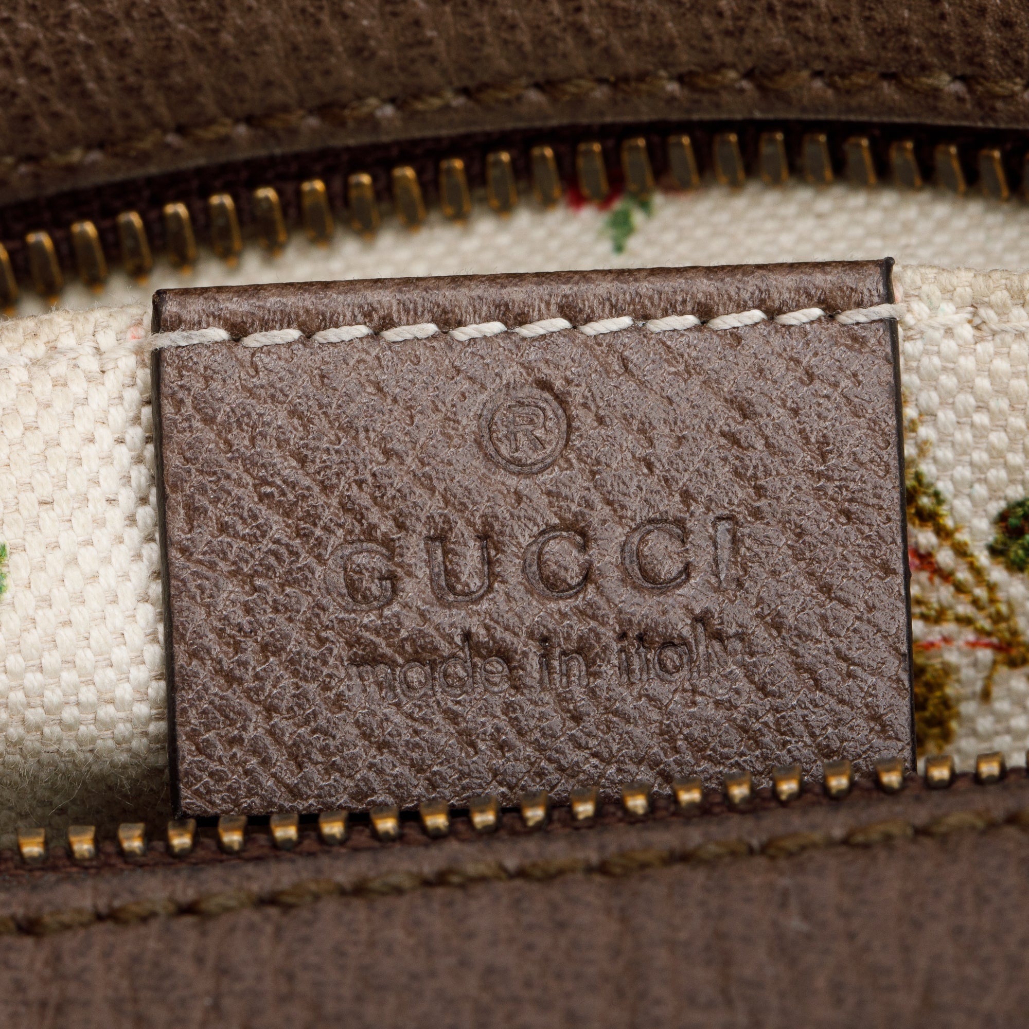 Gucci Neo Vintage GG Supreme Messenger Bag w/ Box