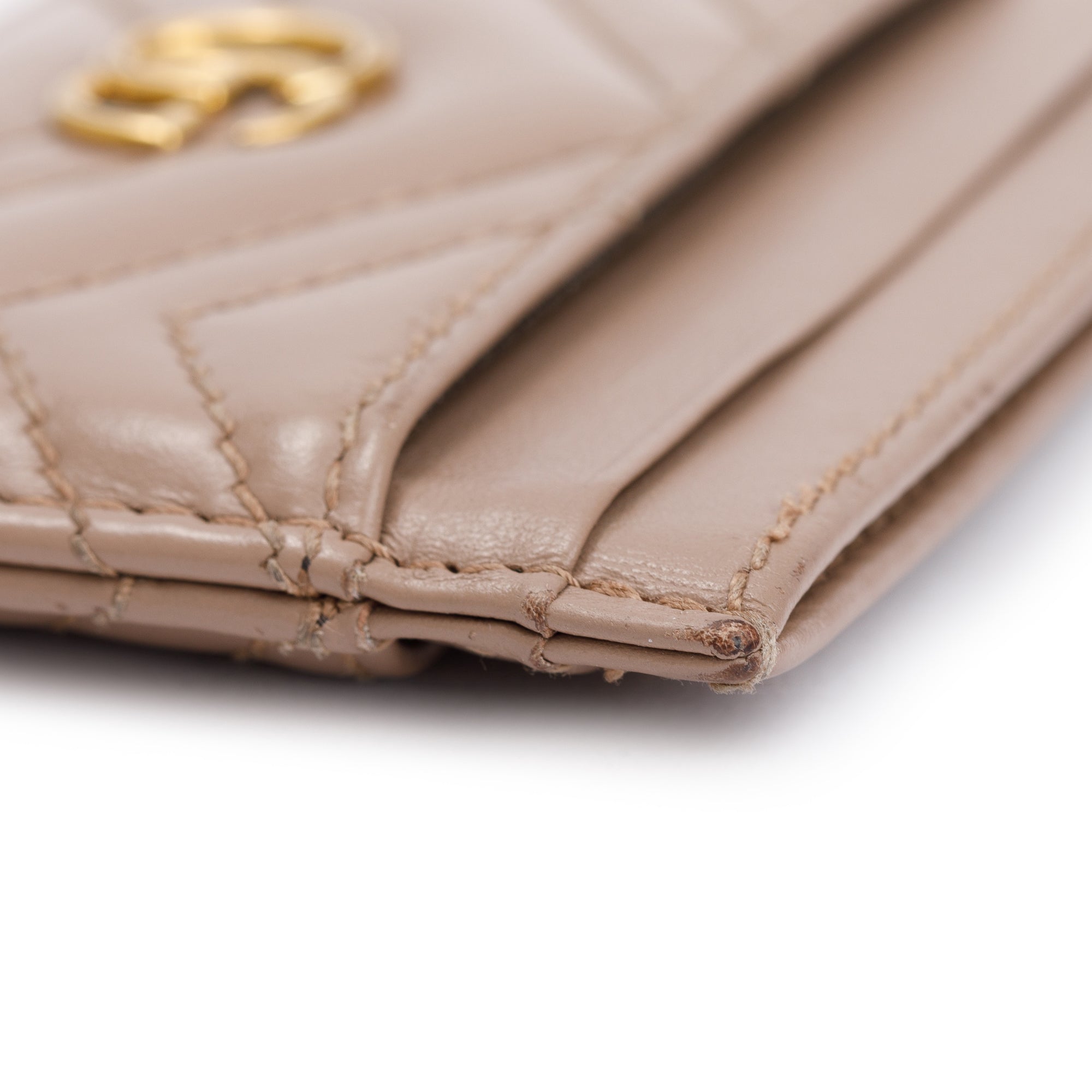 Gucci Neutral Calfskin Leather GG Marmont Card Holder w/ Box