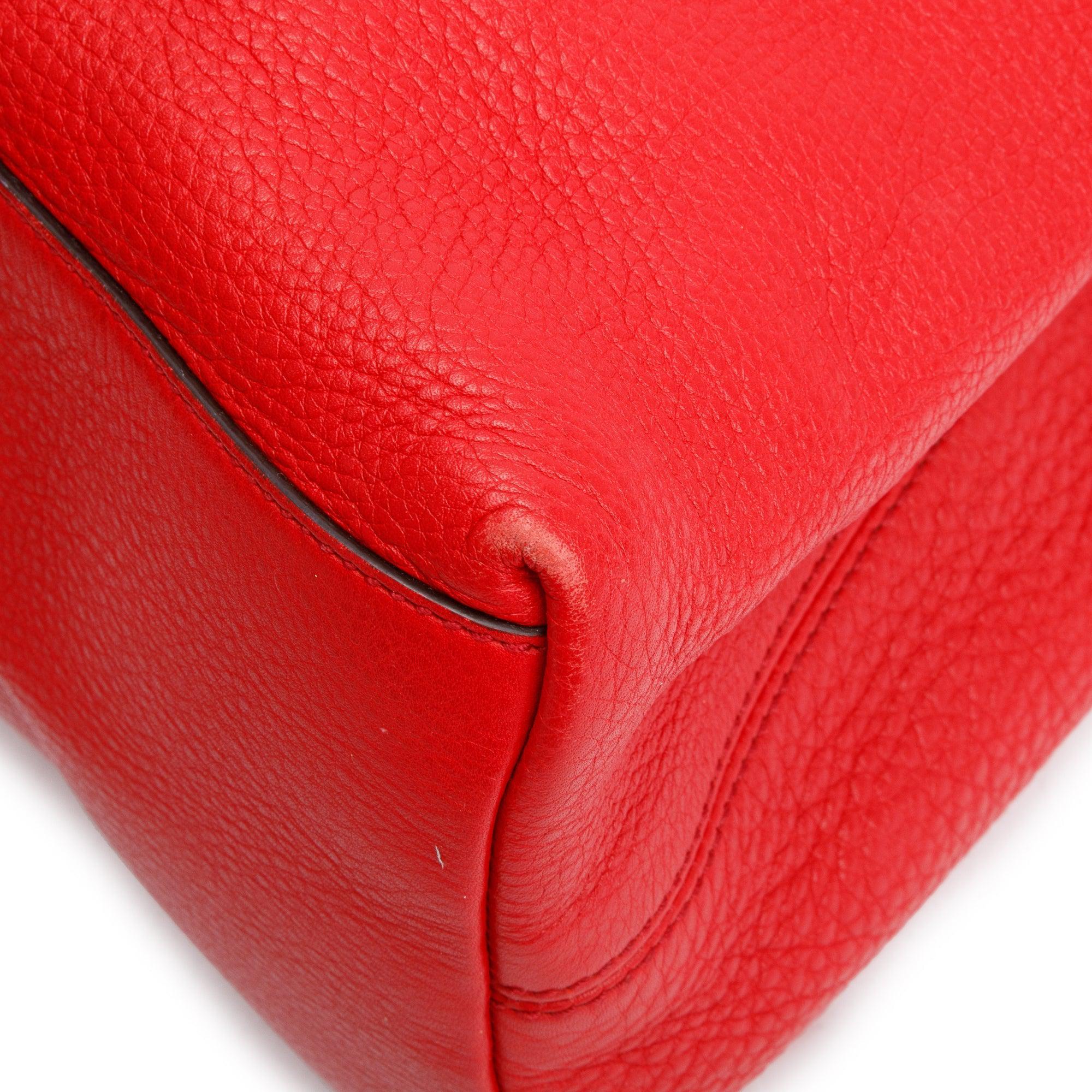 Gucci Red Pebbled Calfksin Leather Medium Soho Chain Tote