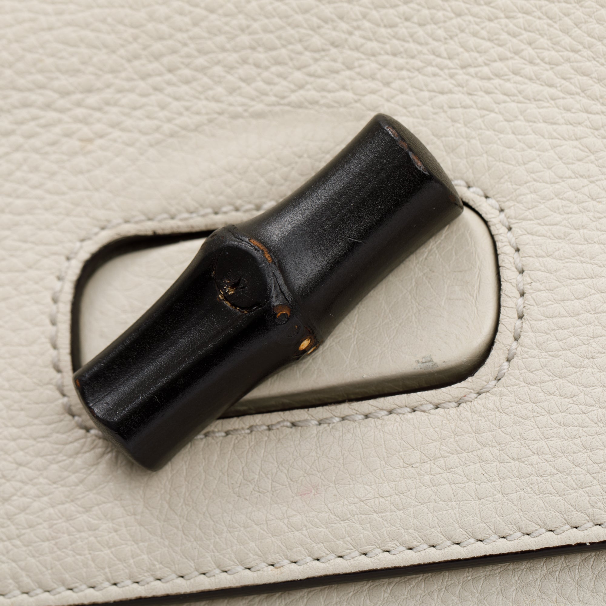 Gucci White Calfskin Leather Large Bamboo Daily Top Handle Bag w/ Strap