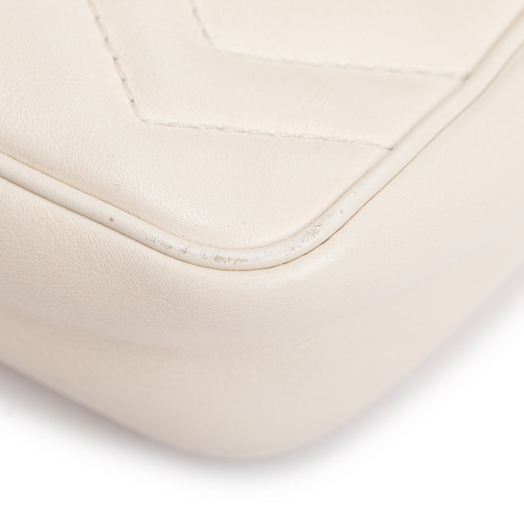 Gucci White GG Marmont Matelasse Leather Super Mini Bag