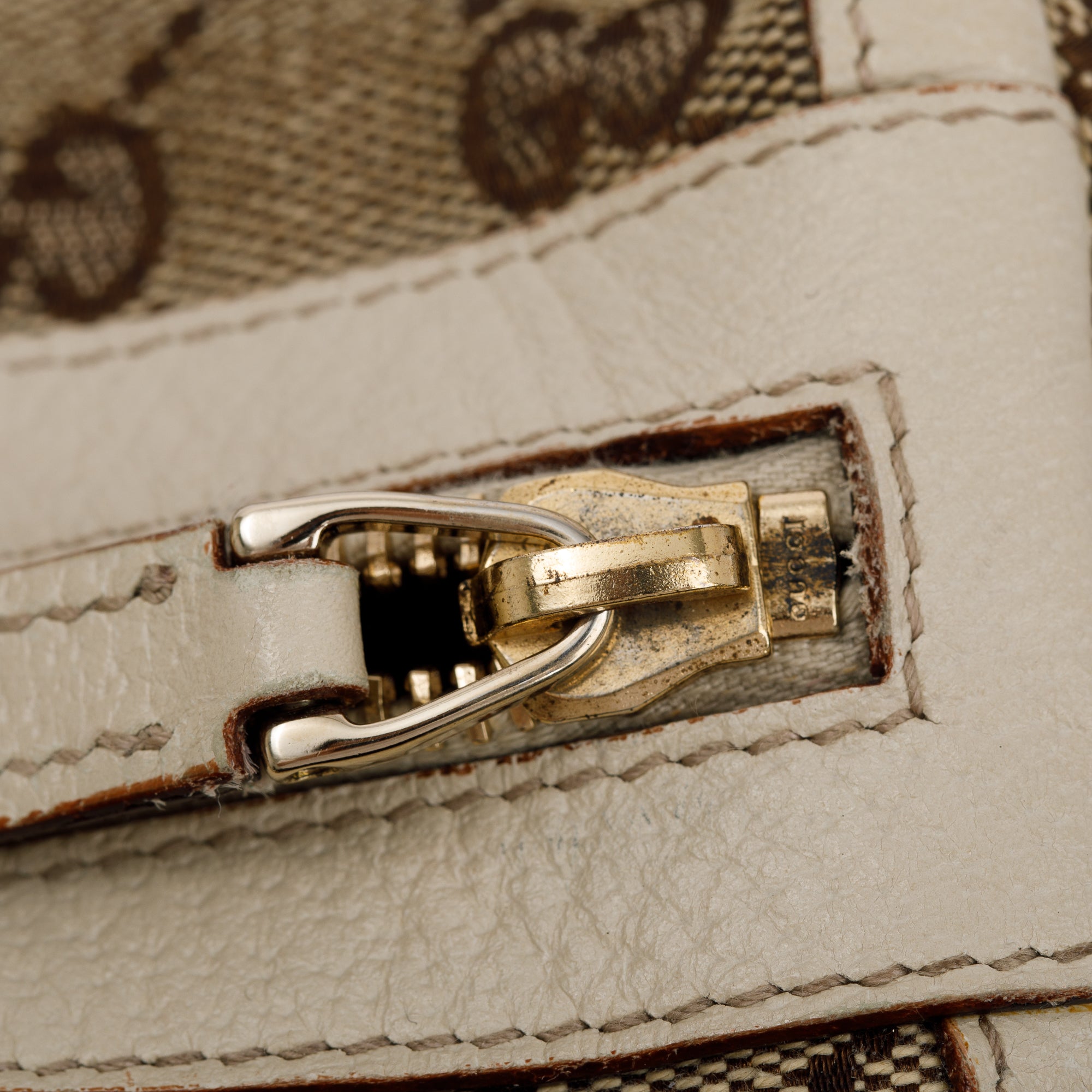 Gucci White Leather Trim GG Canvas Small Abbey Boston Bag