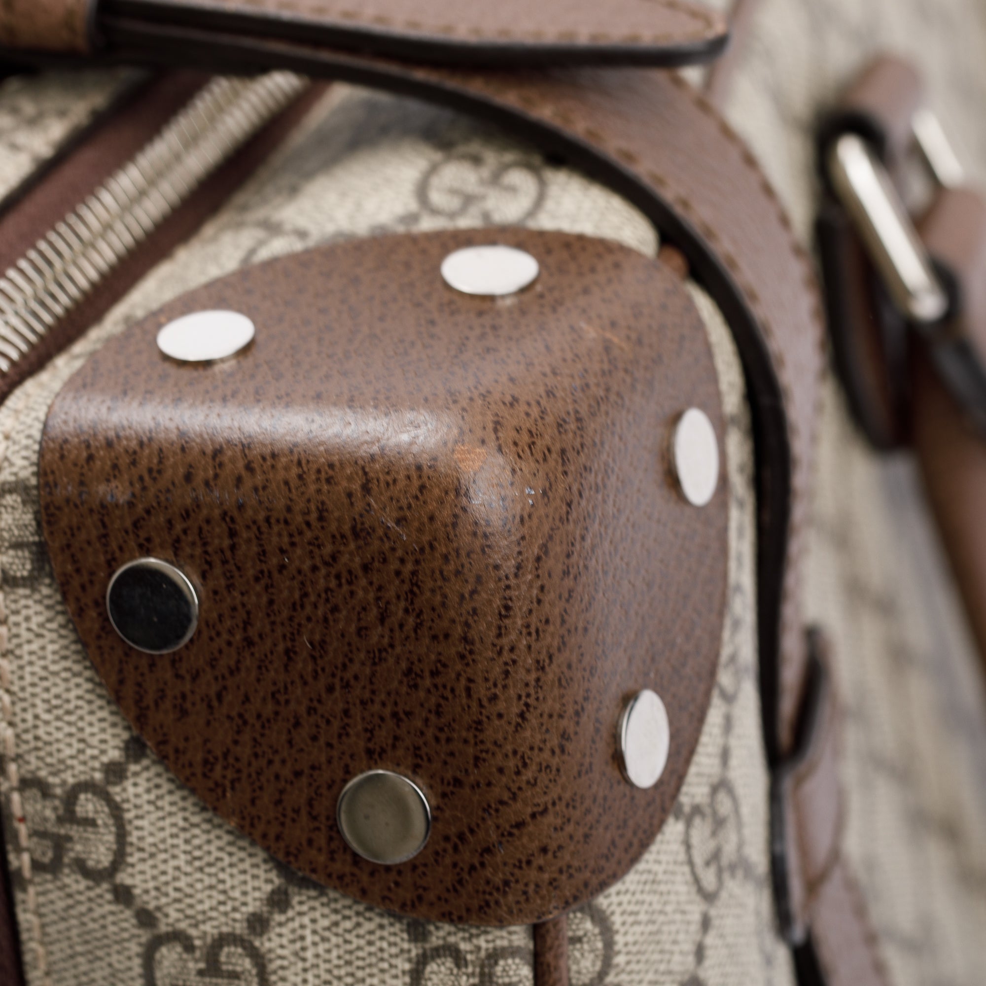 Gucci x Globe Trotter GG Supreme Briefcase w/ Strap