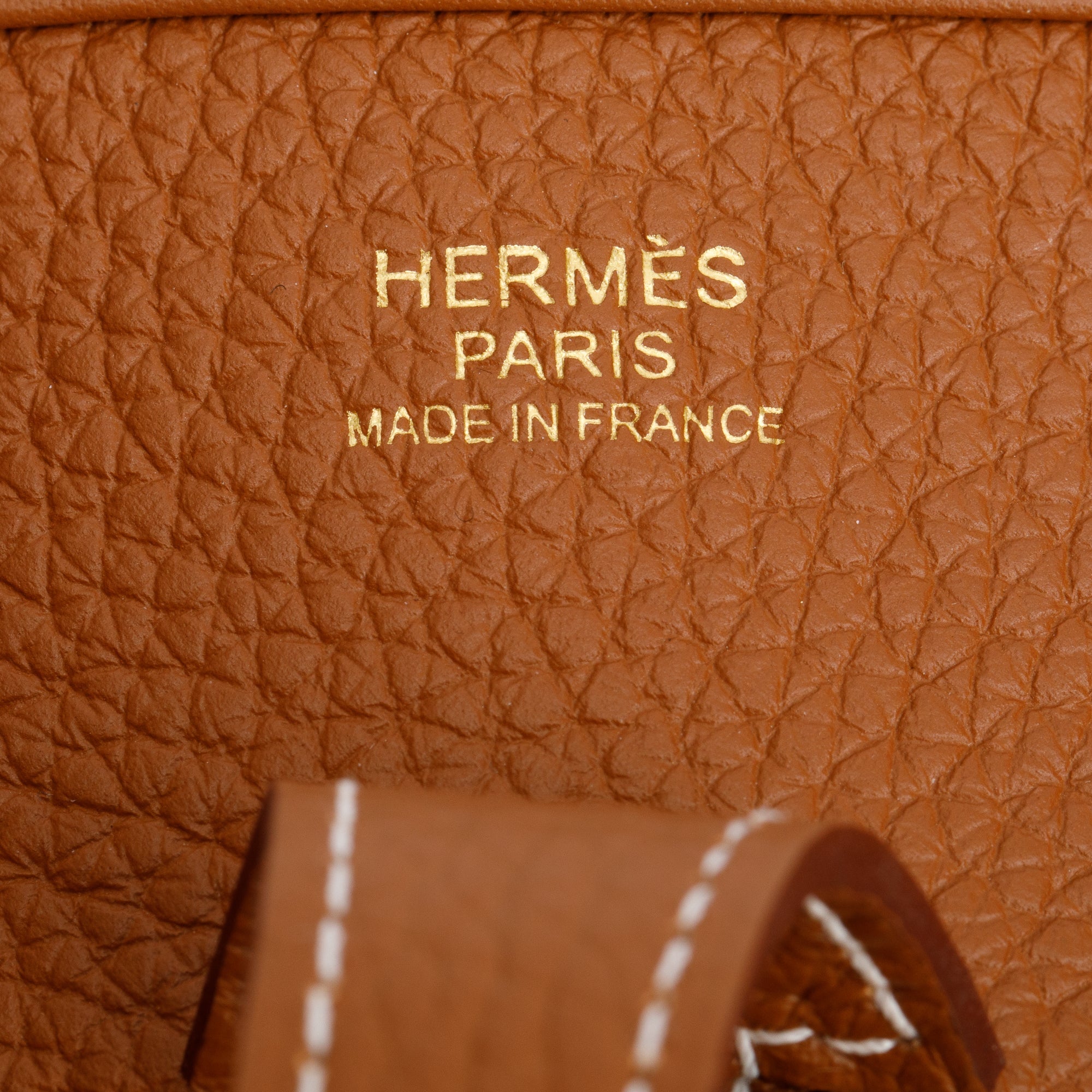 Hermes 2023 Gold Taurillon Clemence Evelyne Poche III 29 Bag w/ Box