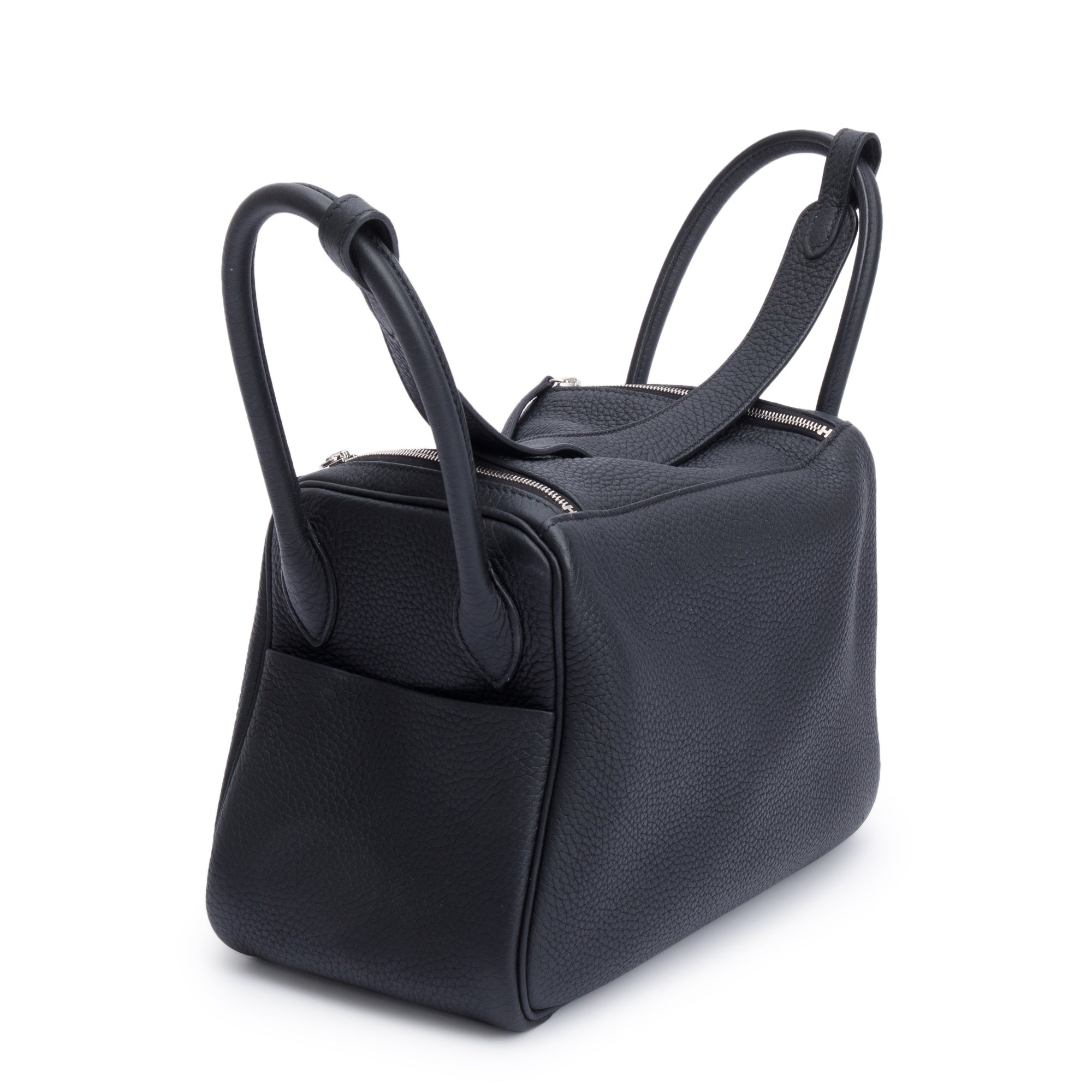 Hermes 2023 Noir Taurillon Clemence Leather Lindy 26