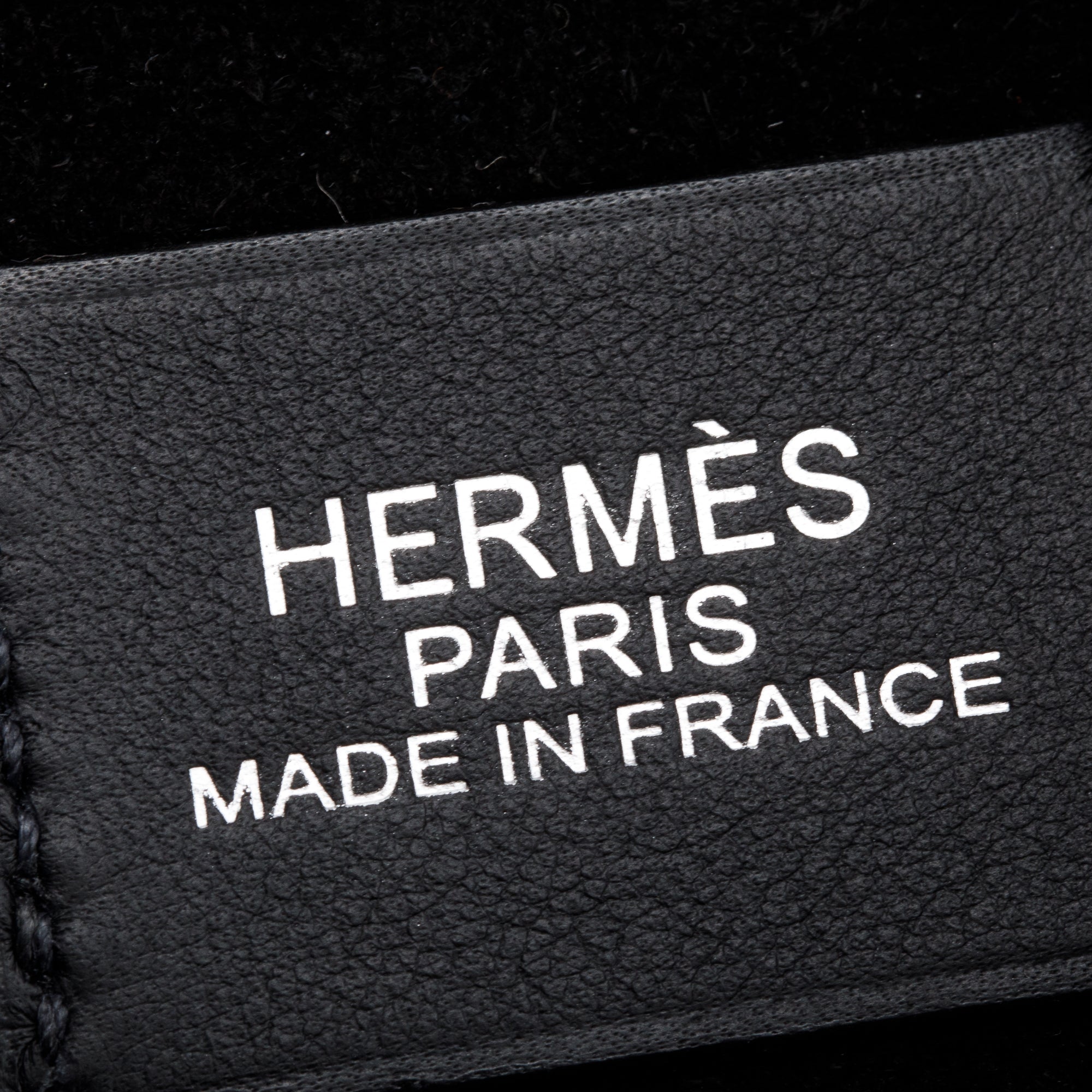 Hermes 2023 Noir Taurillon Maurice Swift Arcon Bag w/ Box