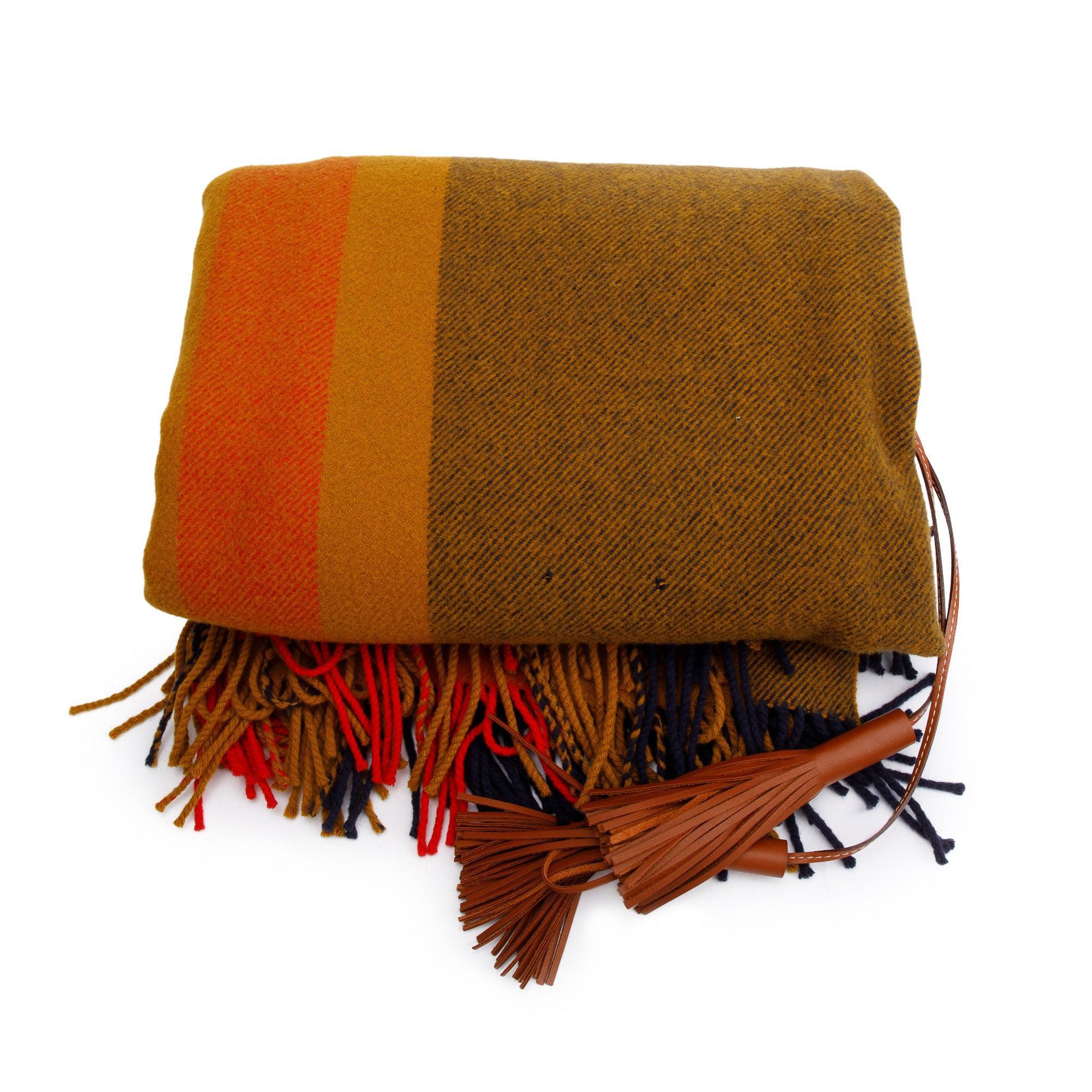 Hermes Neutral Calfskin Cashmere & Wool Highlands Poncho