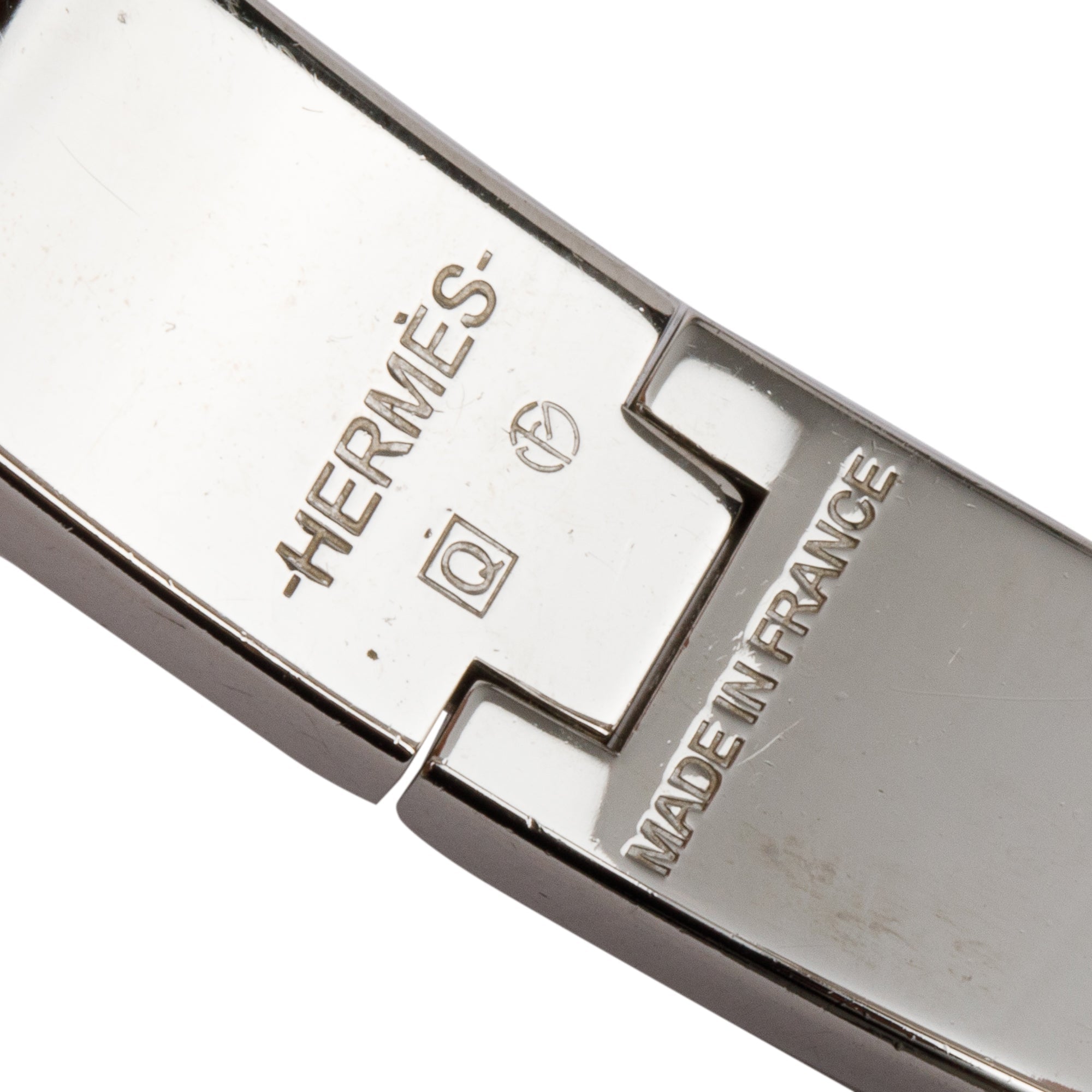 Hermes Palladium Plated White Enamel 12 MM Clic H Bracelet w/ Box