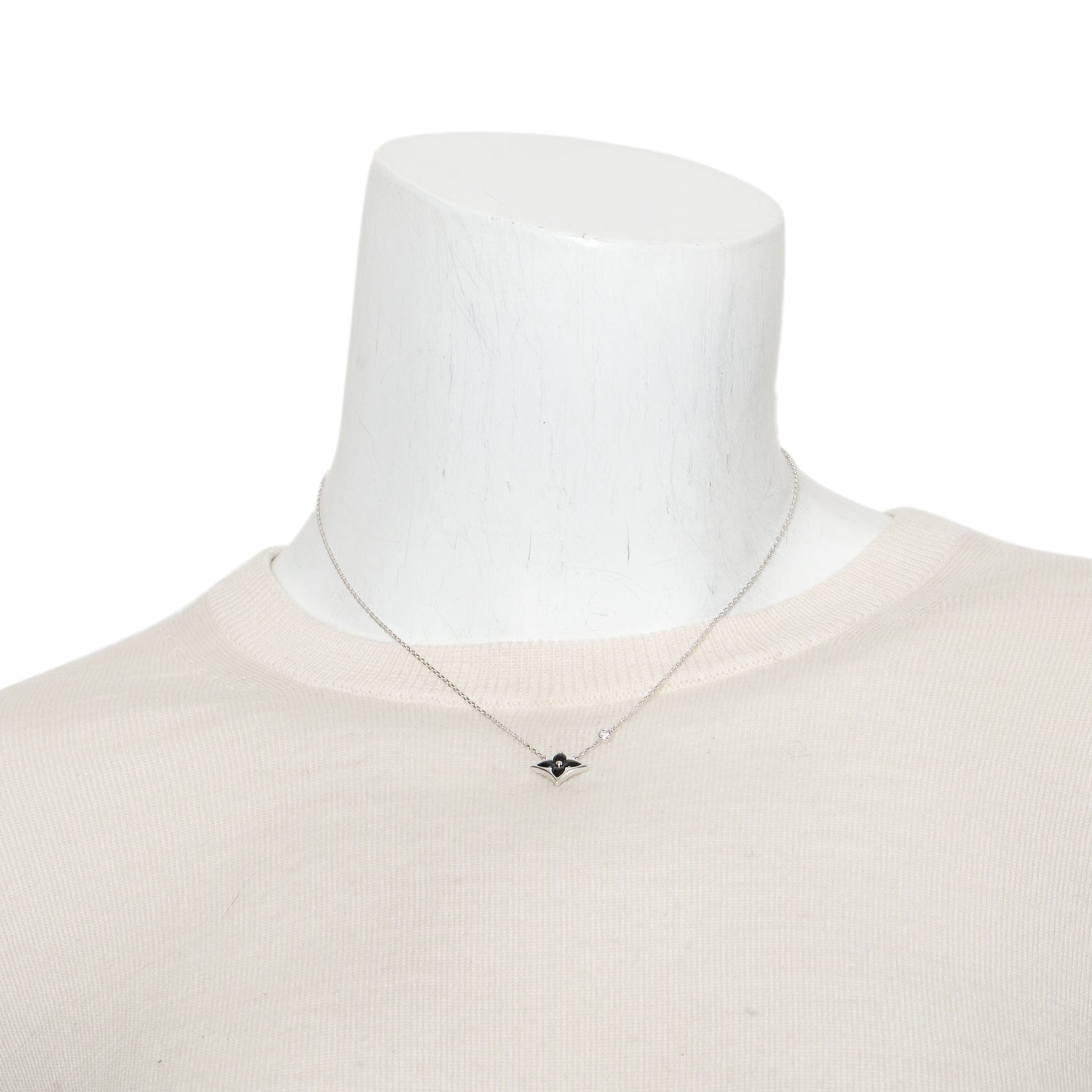 Louis Vuitton 18k White Gold Diamond Onyx Color Blossom BB Star Pendant Necklace w/ Box