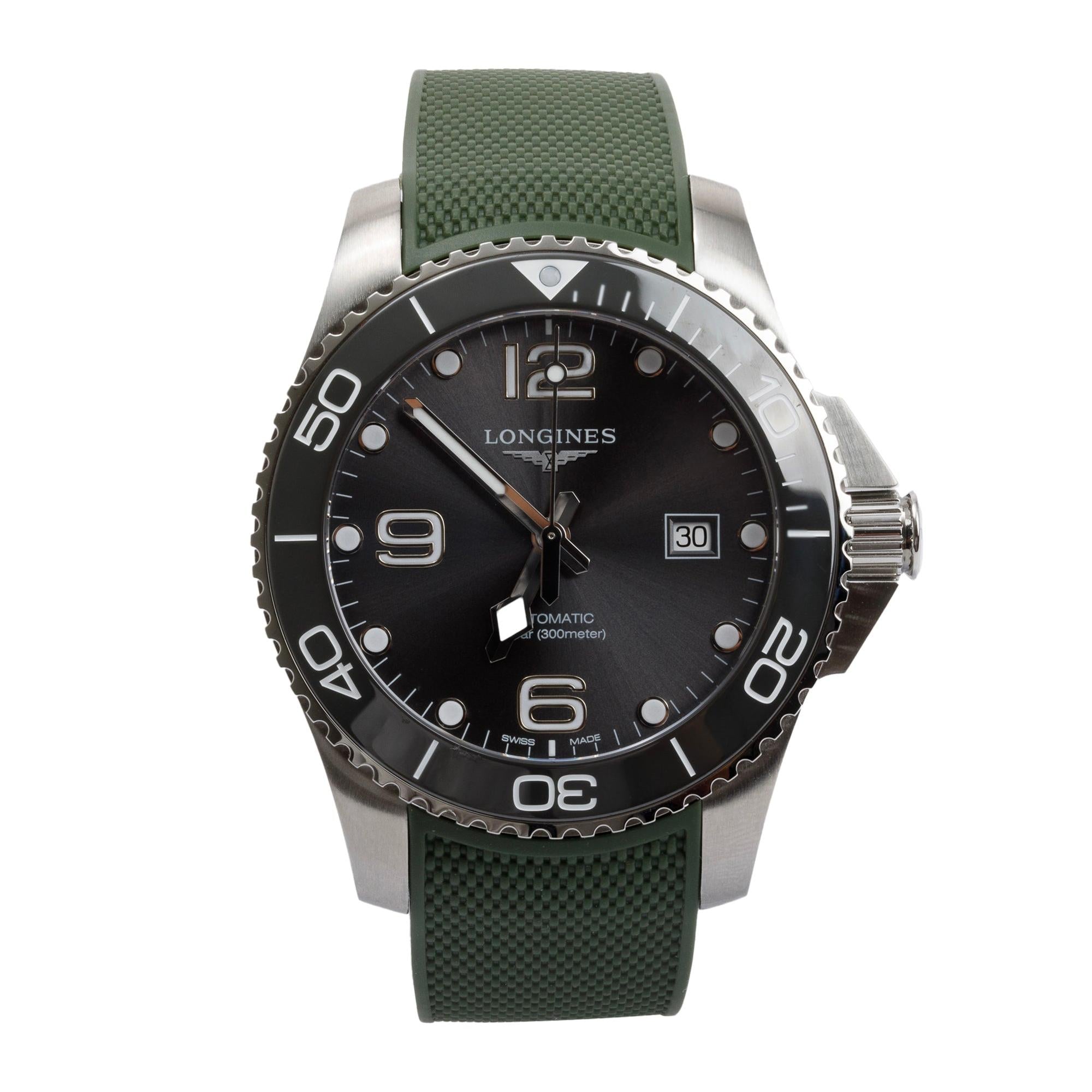 Longines Stainless Steel HydroConquest 43 MM Automatic Watch w/ Box, Papers, Extra Strap