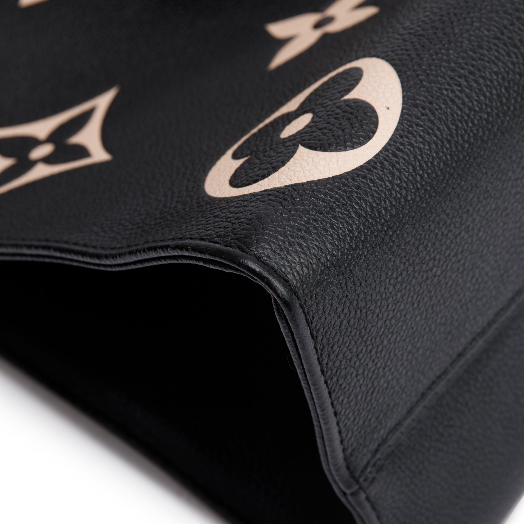 Louis Vuitton 2020 Bicolor Monogram Empreinte Leather OnTheGo MM