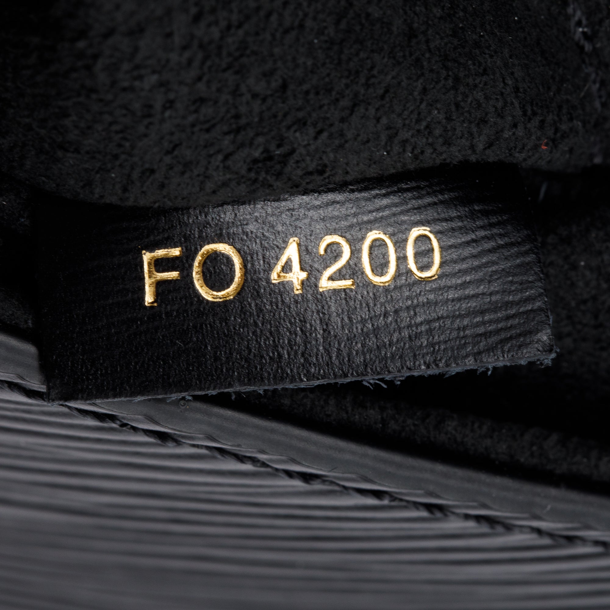 Louis Vuitton 2020 Black Epi Leather Twist MM Bag