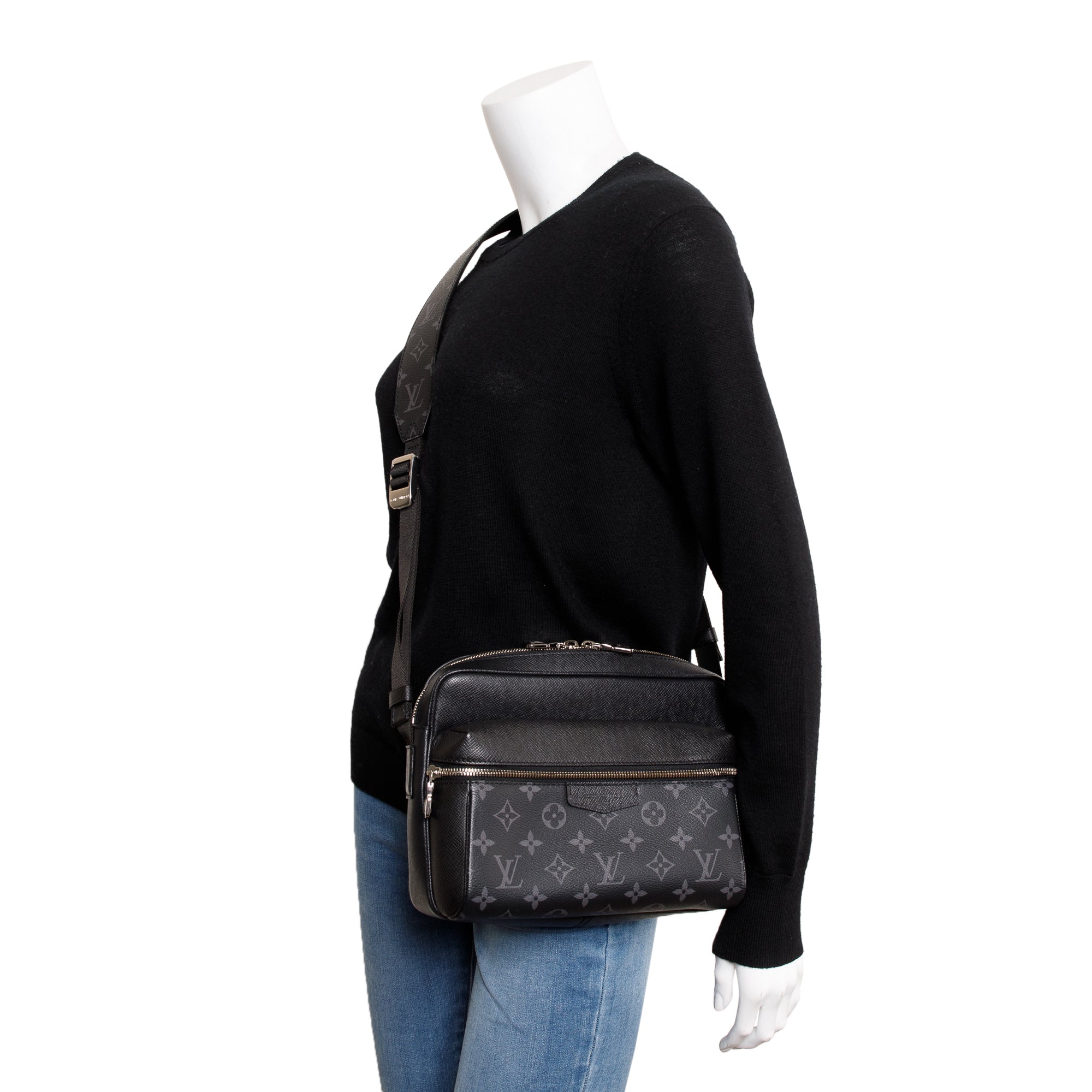 Louis Vuitton 2020 Black Taigarama Outdoor Messenger Bag