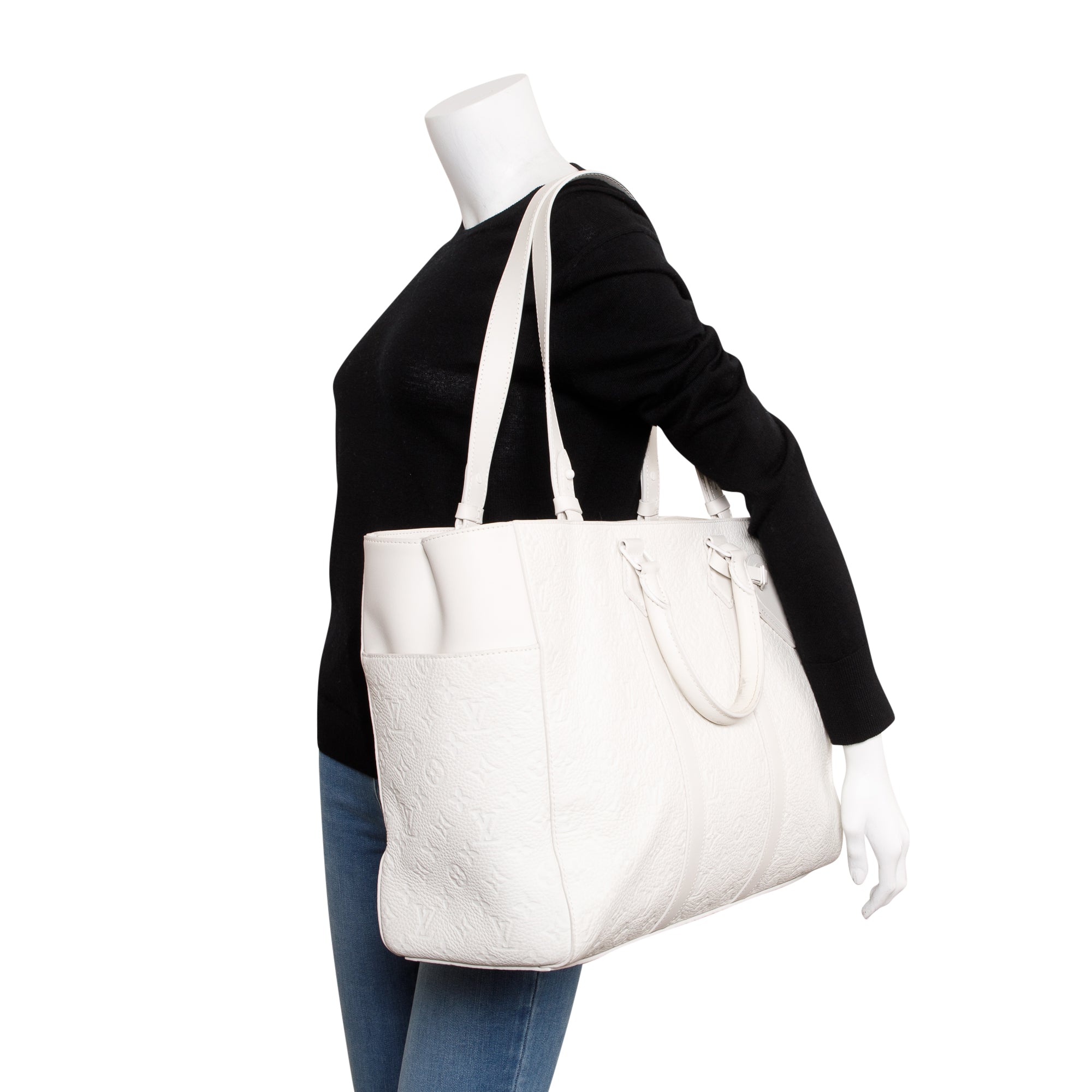 Louis Vuitton 2020 Embossed Monogram Taurillon Sac Plat 24H