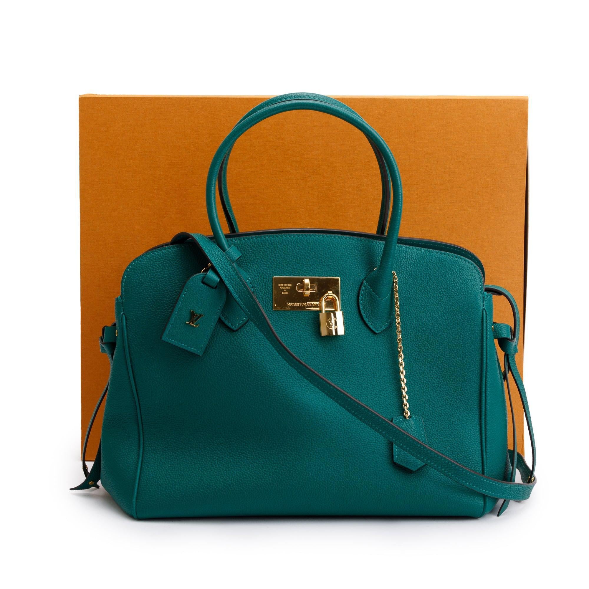 Louis Vuitton 2020 Green Veau Nuage Milla MM w/ Strap & Box