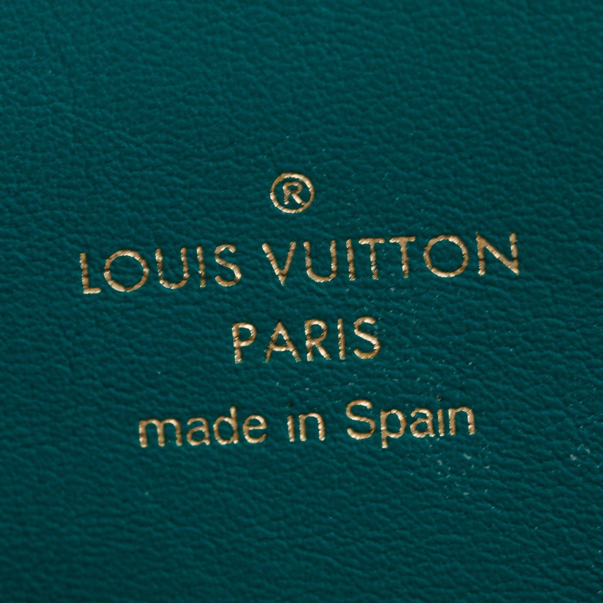 Louis Vuitton 2020 Green Veau Nuage Milla MM w/ Strap & Box