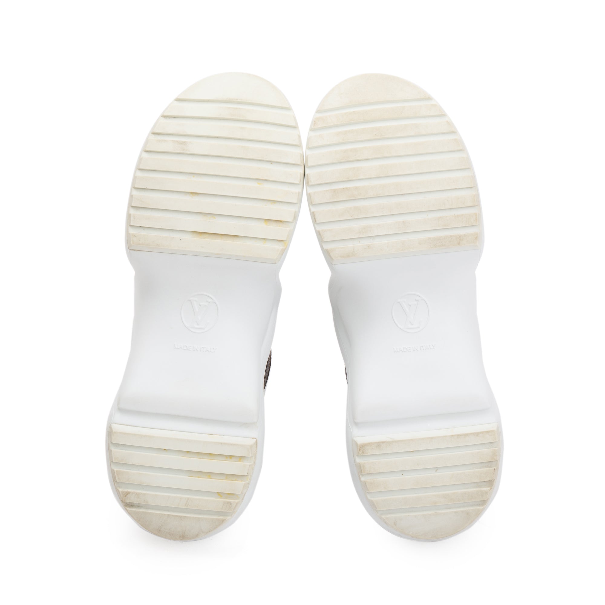 Louis Vuitton 2020 Monogram Trim White LV Archlight Sneakers, Size 38