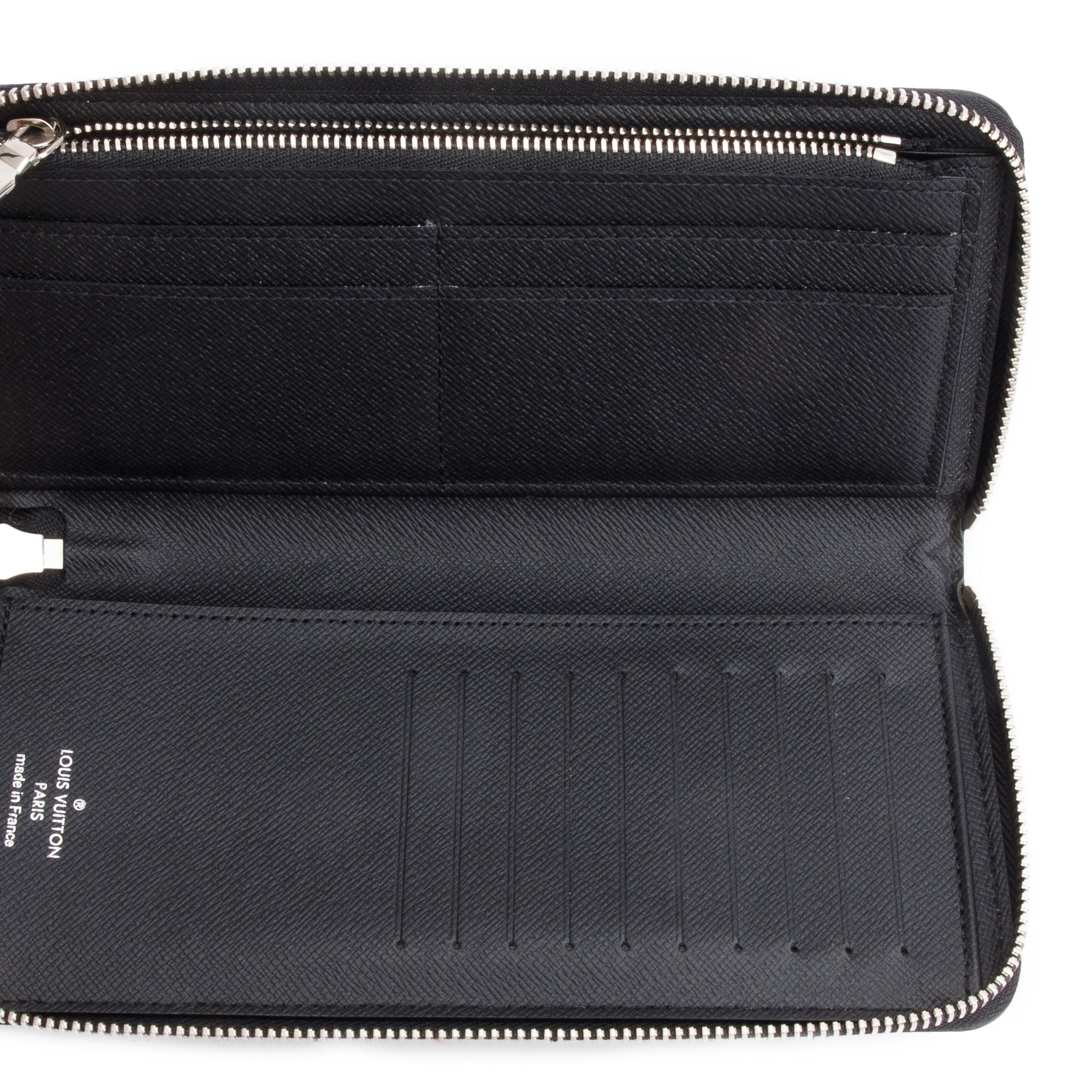 Louis Vuitton 2020 Taiga Leather Zippy Wallet Vertical w/ Box