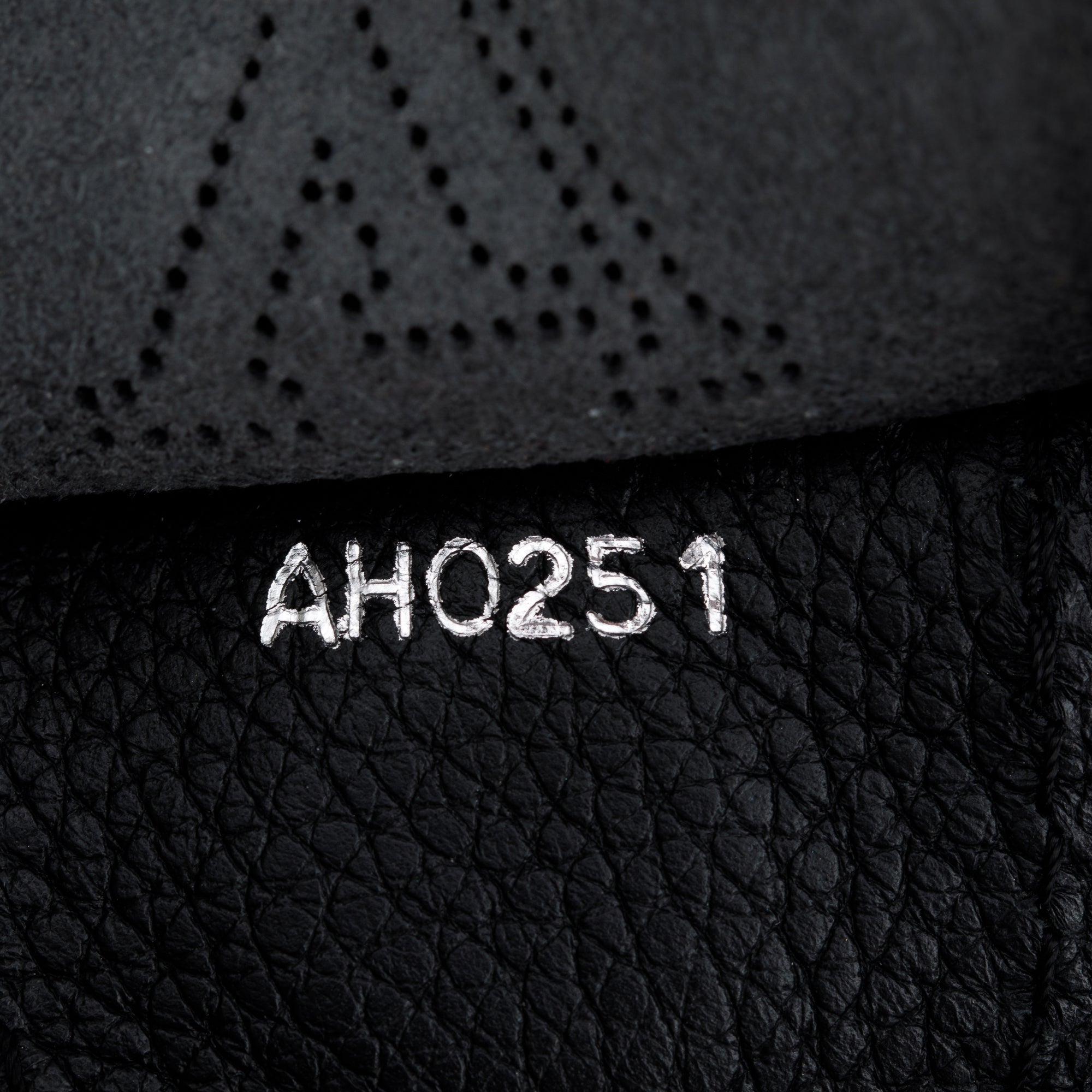 Louis Vuitton 2021 Black Monogram Mahina Carmel Hobo Bag