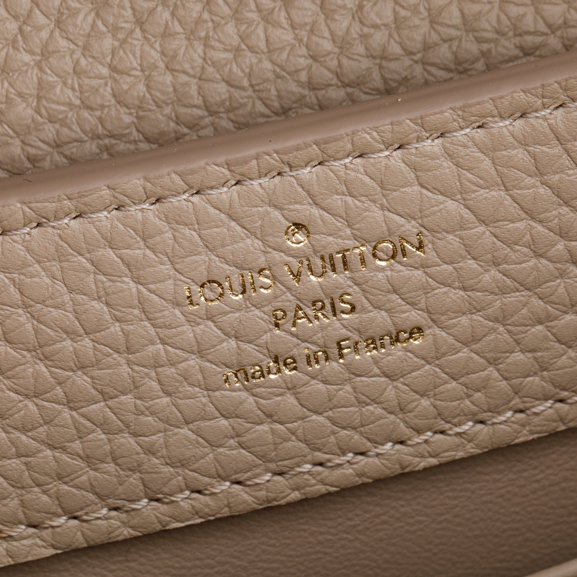 Louis Vuitton 2022 Beige Taurillon Leather Python Trim Capucines Mini w/ Strap
