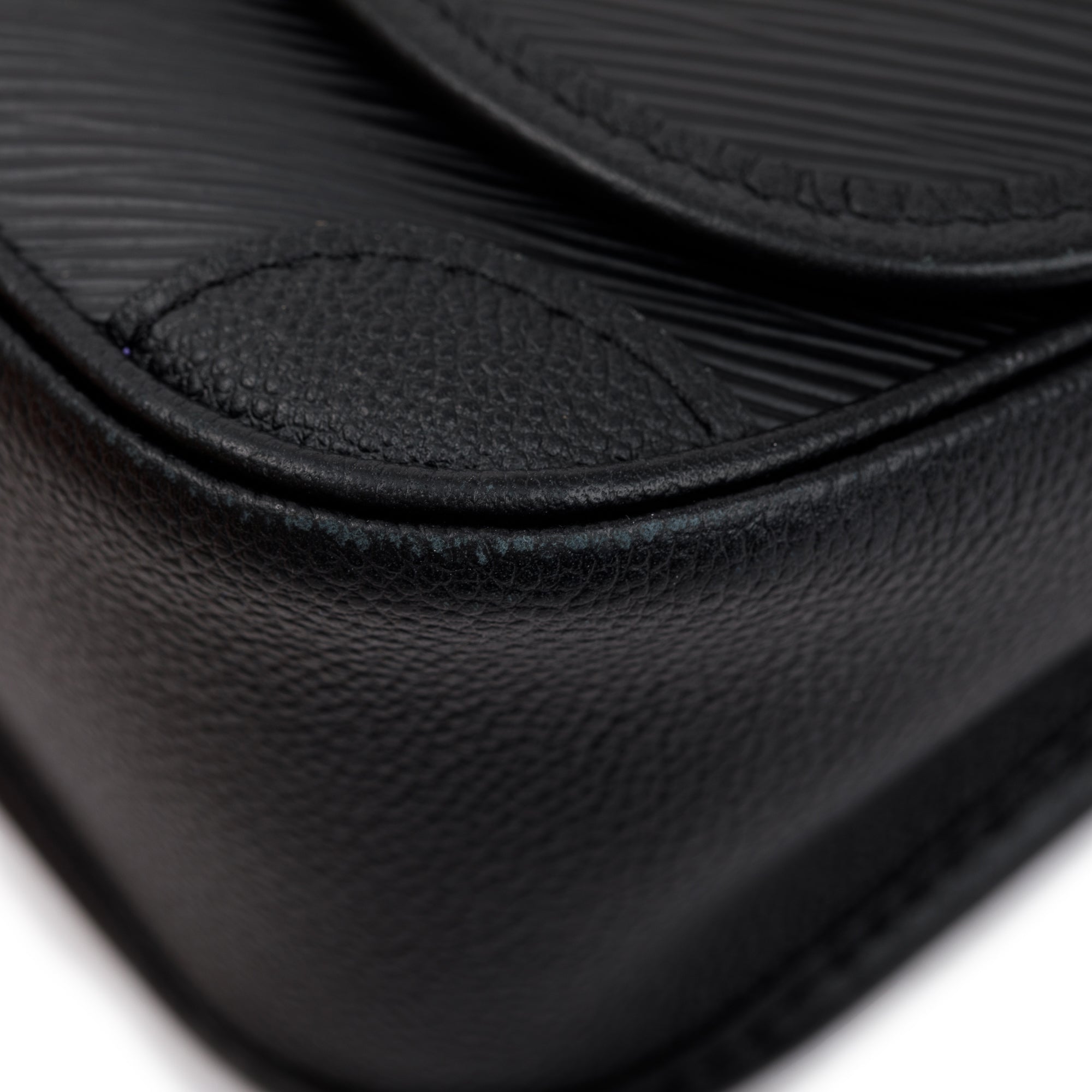 Louis Vuitton 2022 Black Epi Leather Buci NM Bag w/ Box & Receipt