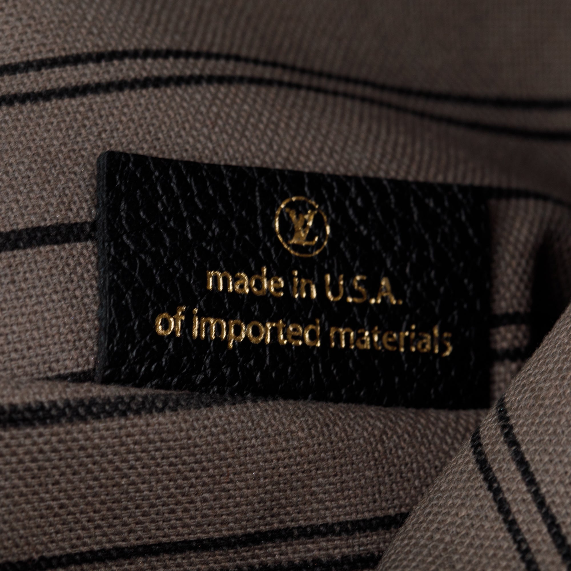 Louis Vuitton 2022 Black Monogram Empreinte Leather Pochette Metis