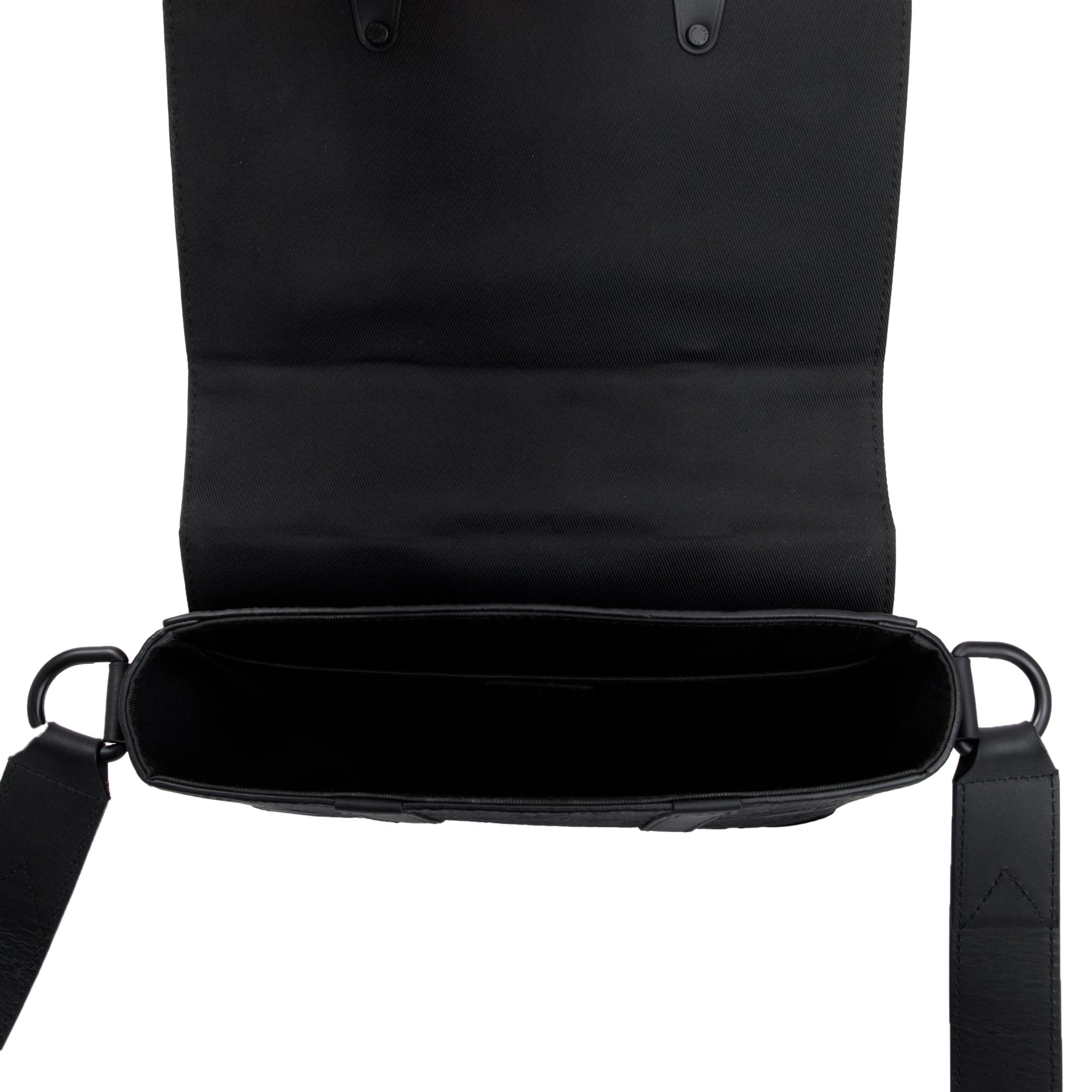 Louis Vuitton 2022 Black Taurillon Monogram Embossed Leather Soft Trunk Messenger Bag