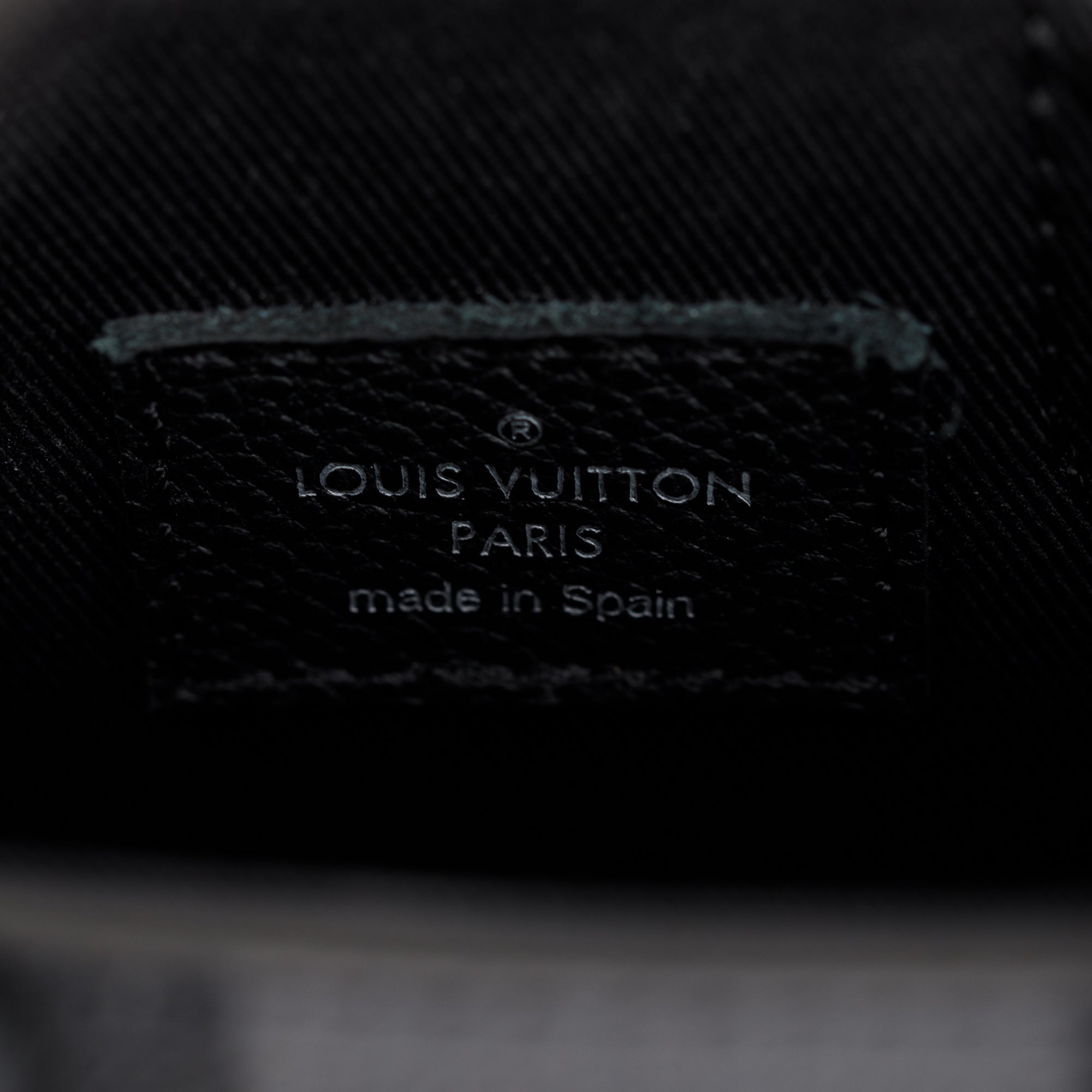 Louis Vuitton 2022 Damier Graphite Sac Plat XS w/ Strap & Box