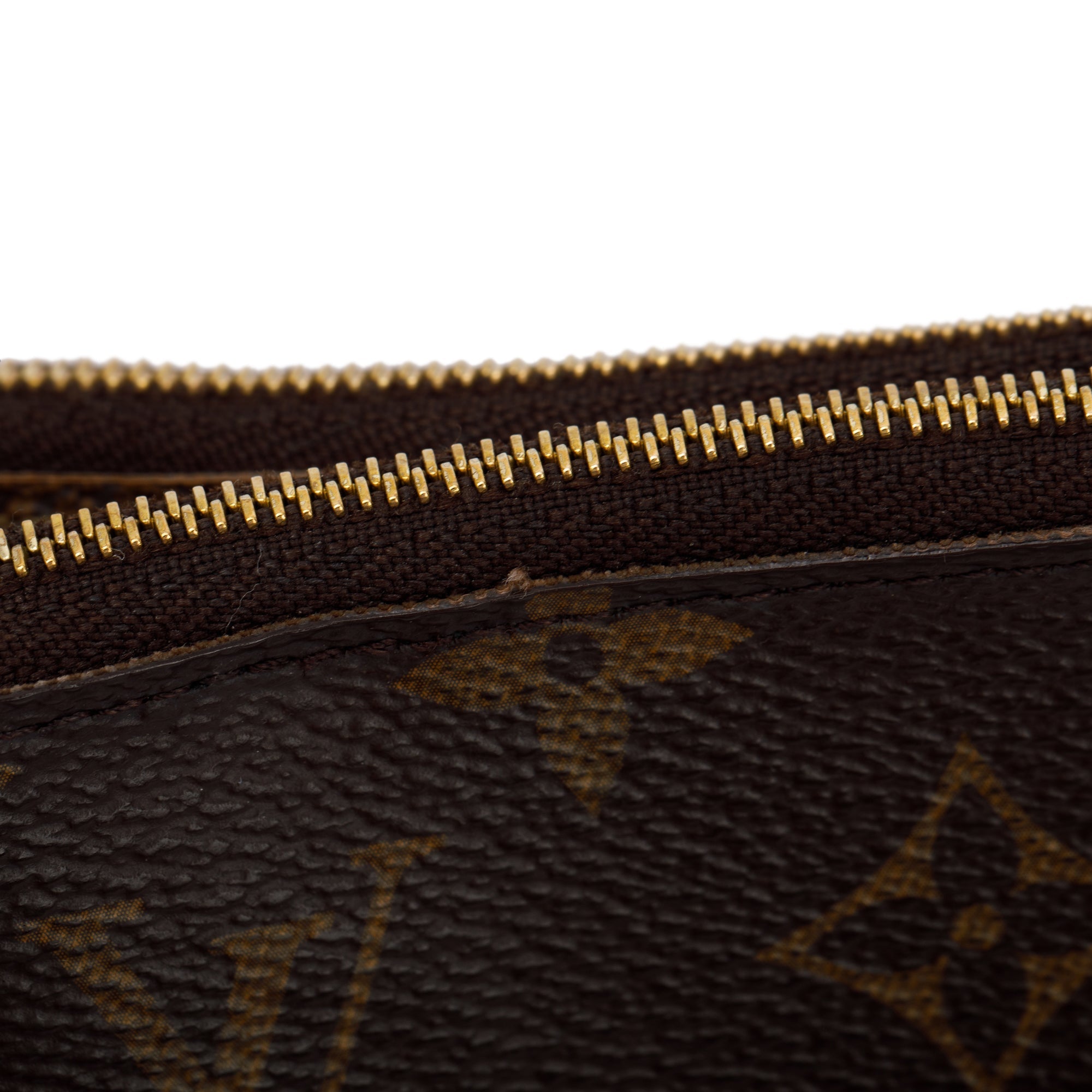 Louis Vuitton 2022 Monogram Double Zip Pochette w/ Strap