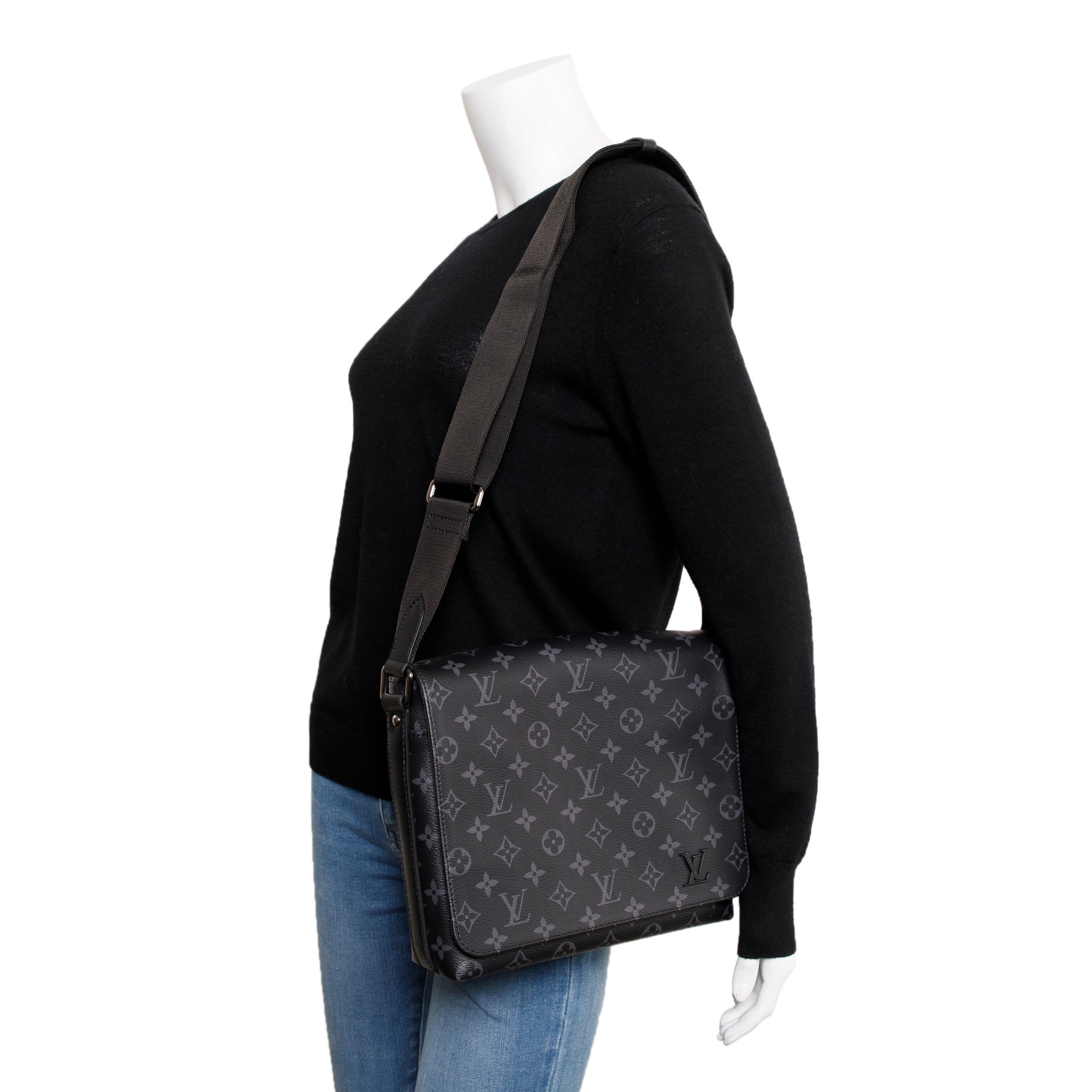 Louis Vuitton 2022 Monogram Eclipse District PM w/ Box