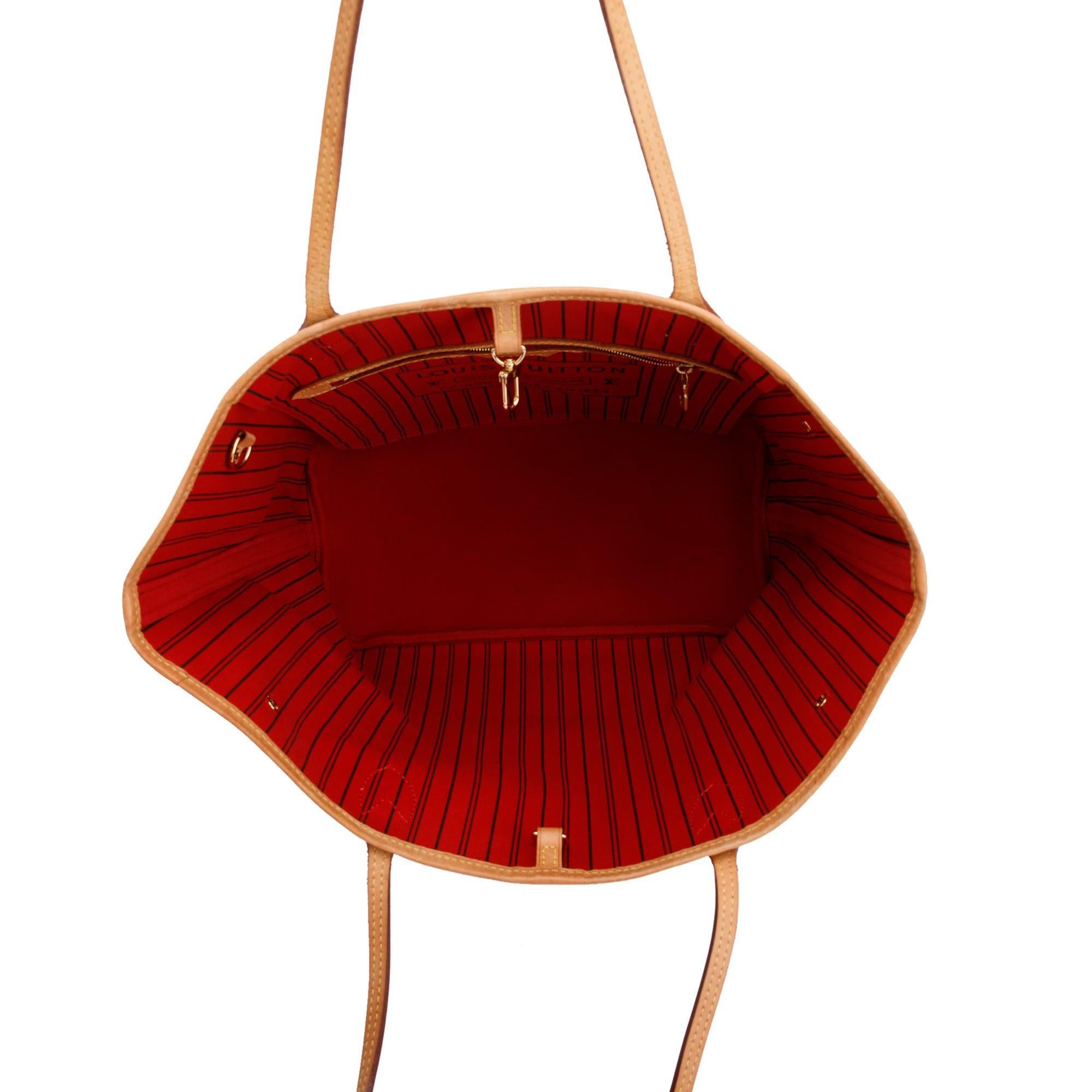 Louis Vuitton 2022 Monogram Neverfull MM w/ Pouch