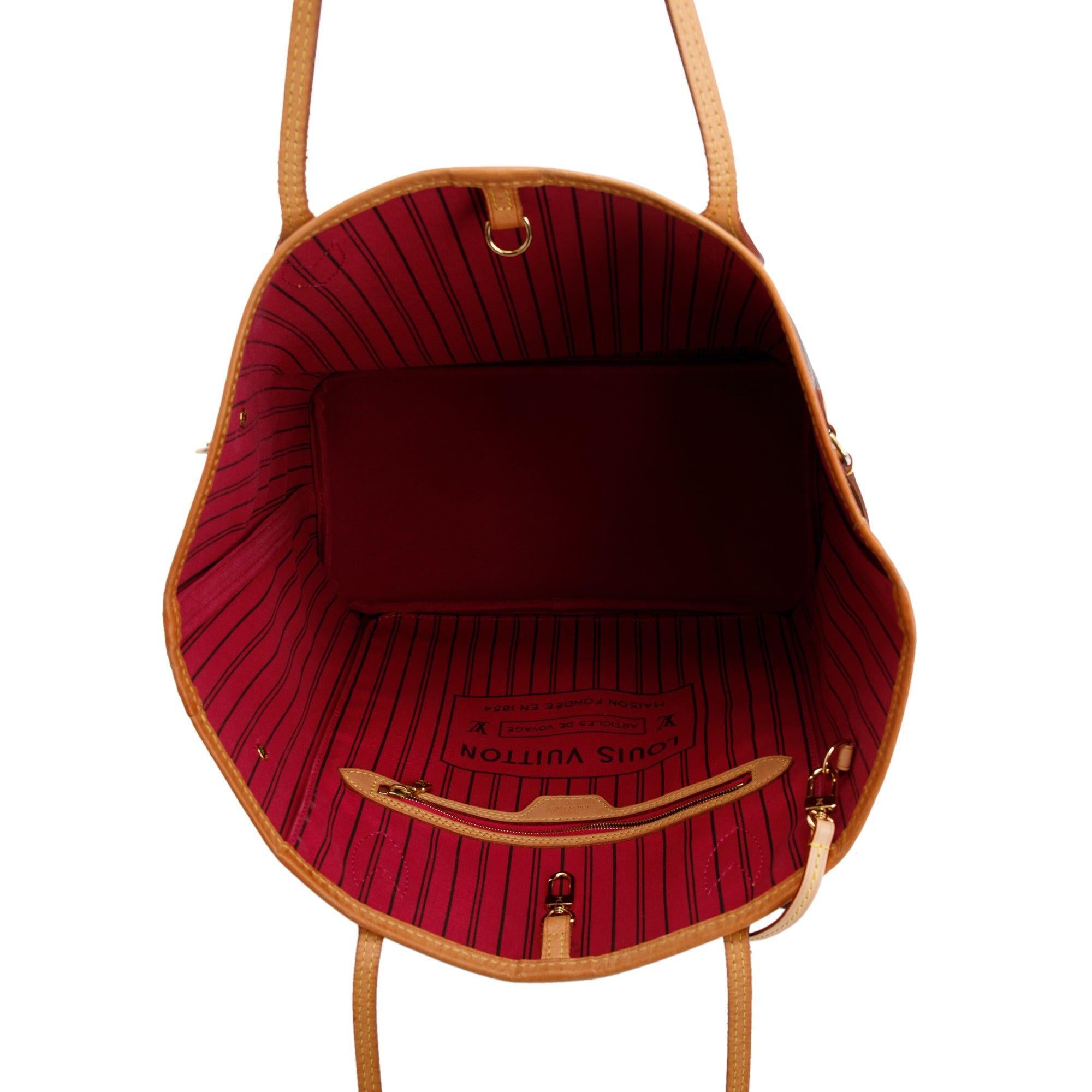 Louis Vuitton 2022 Monogram Neverfull MM w/ Pouch