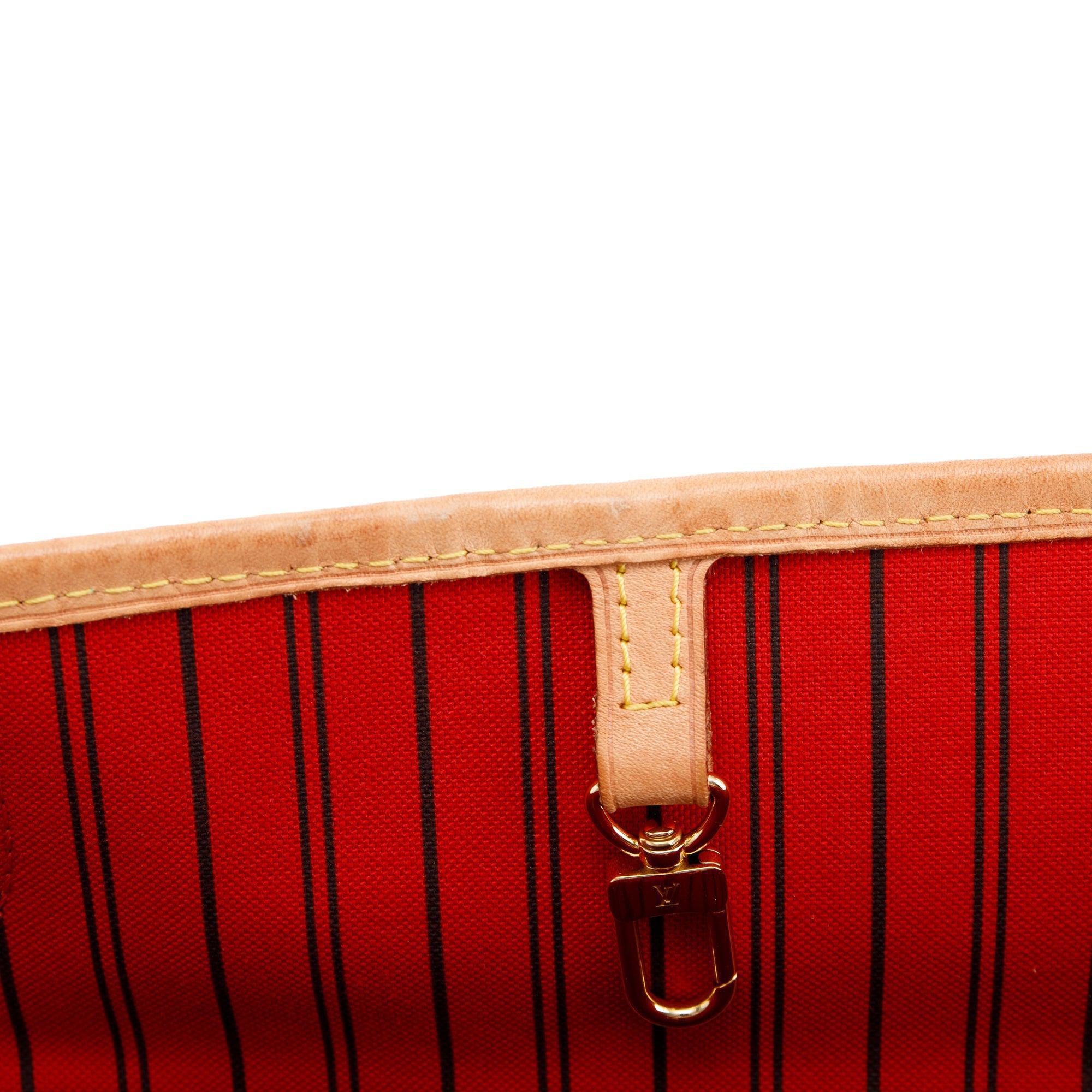 Louis Vuitton 2022 Monogram Neverfull MM w/ Pouch