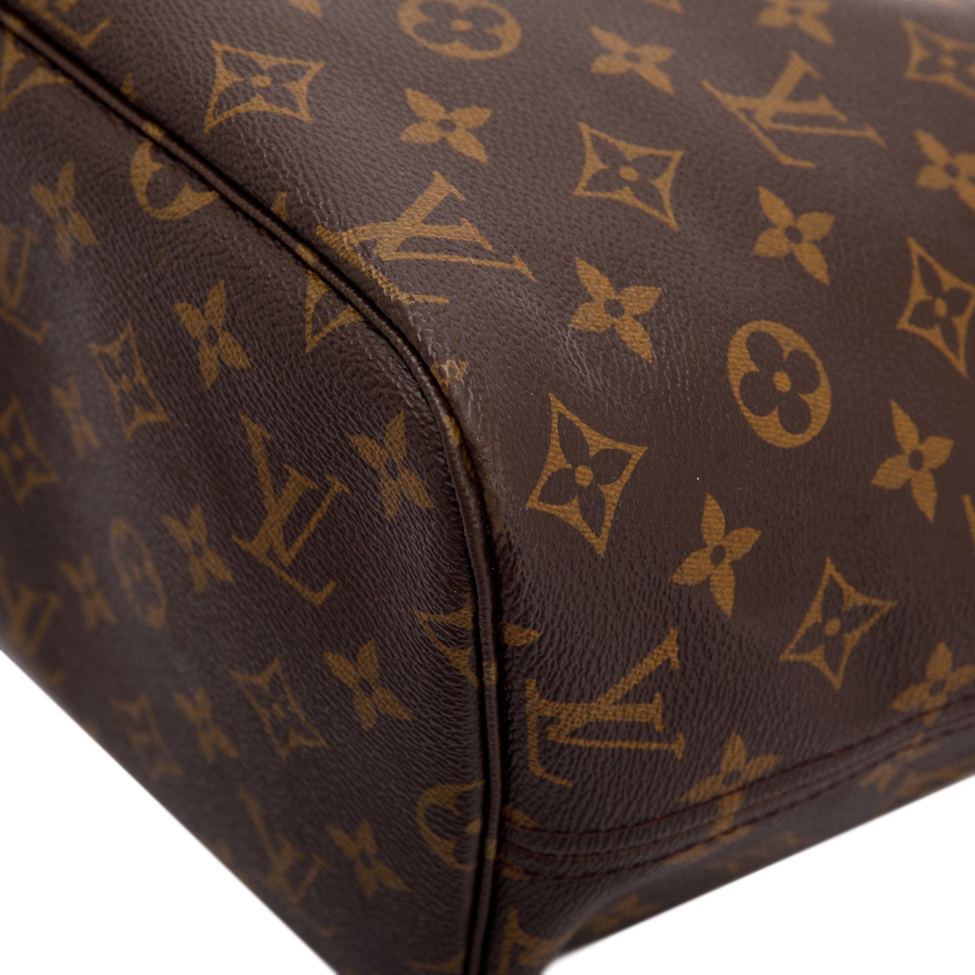 Louis Vuitton 2022 Monogram Neverfull MM w/ Pouch