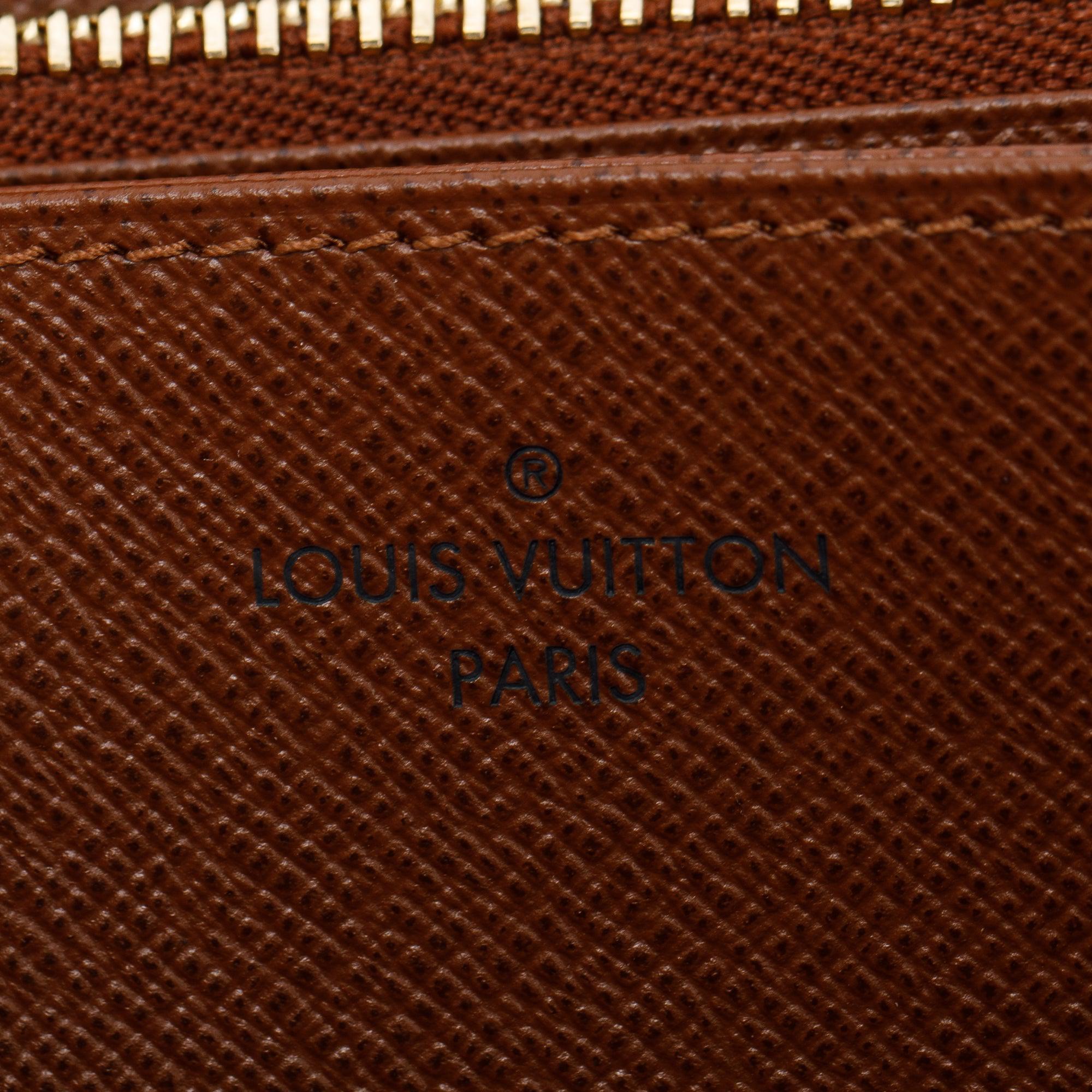 Louis Vuitton 2022 Monogram Zippy Wallet w/ Box