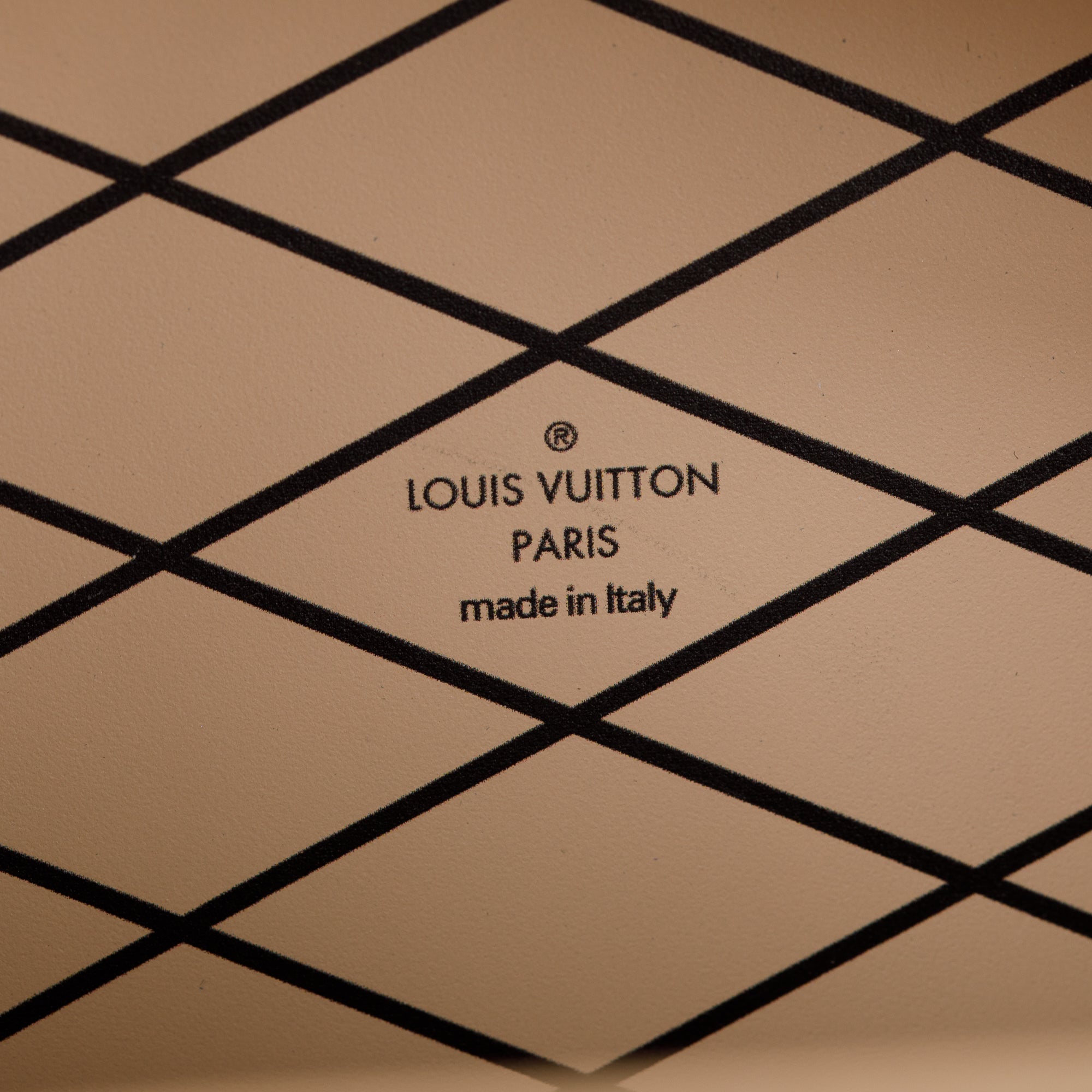 Louis Vuitton 2023 Monogram Reverse Mini Boite Chapeau w/ Strap