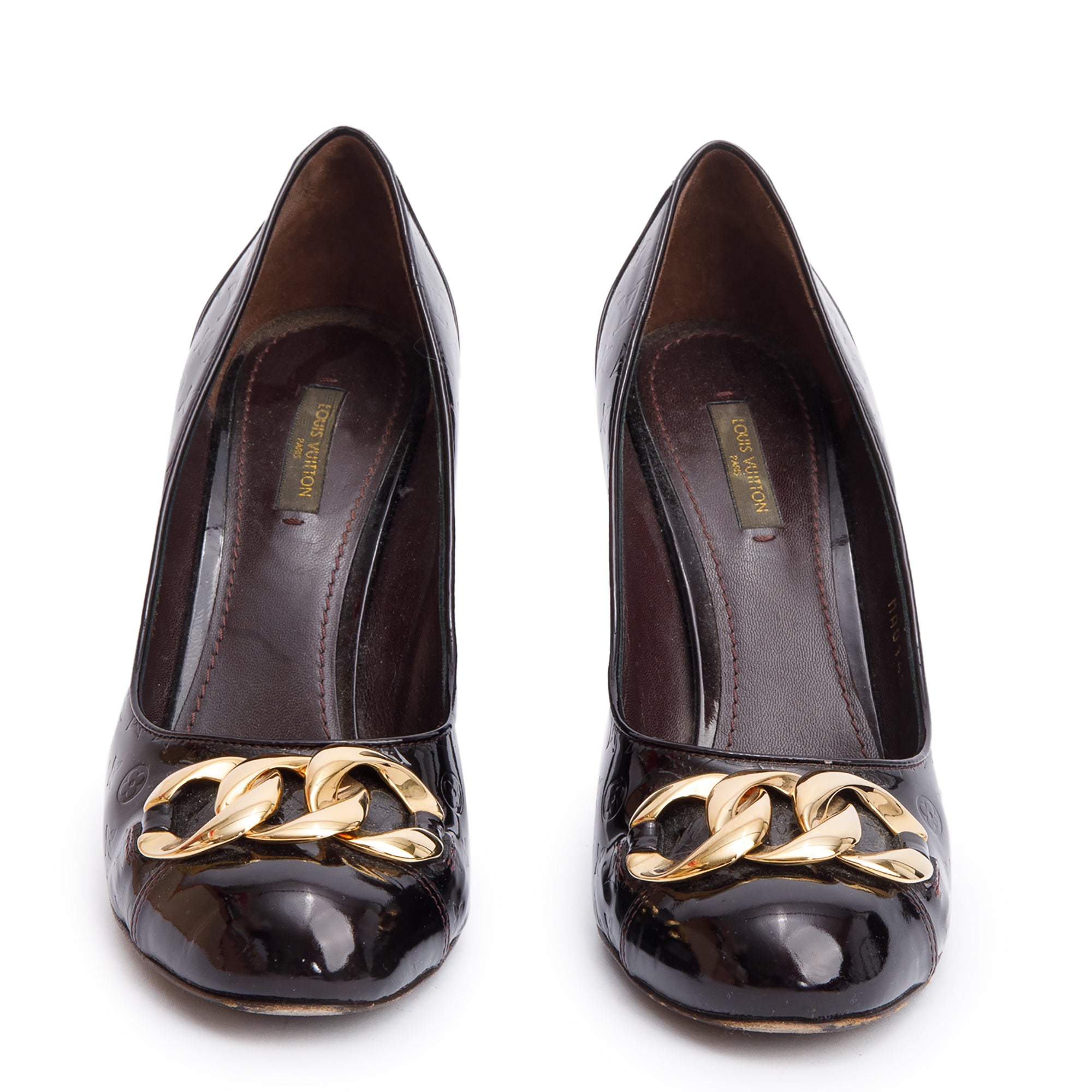 Louis Vuitton Amarante Monogram Vernis Leather Chain-Link Accent Pumps, Size 41